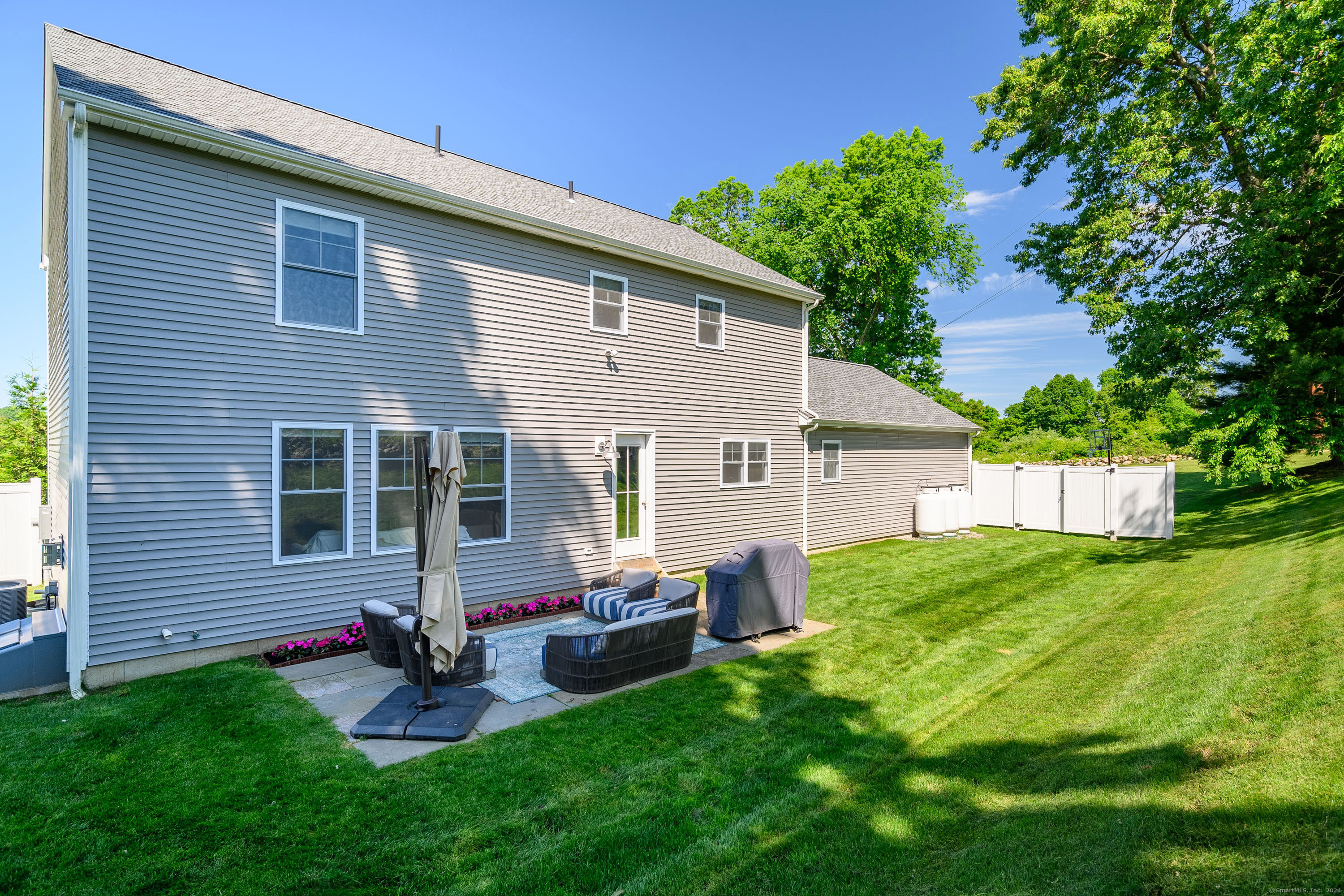 8 Galloping Hill Road
