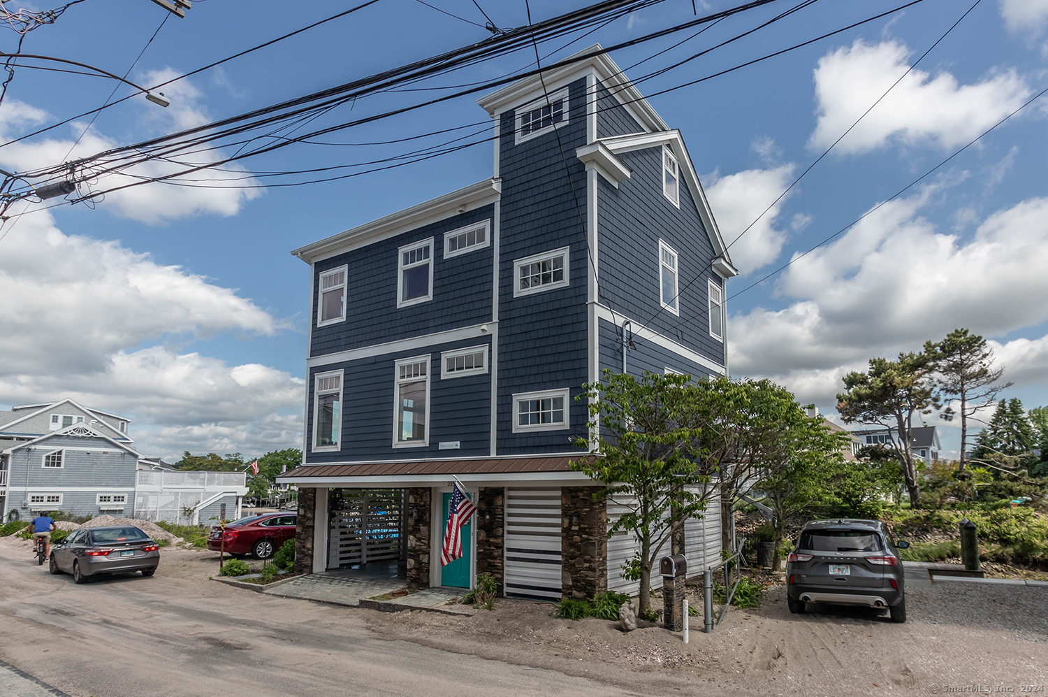 2154 & 2197 Fairfield Beach Road
