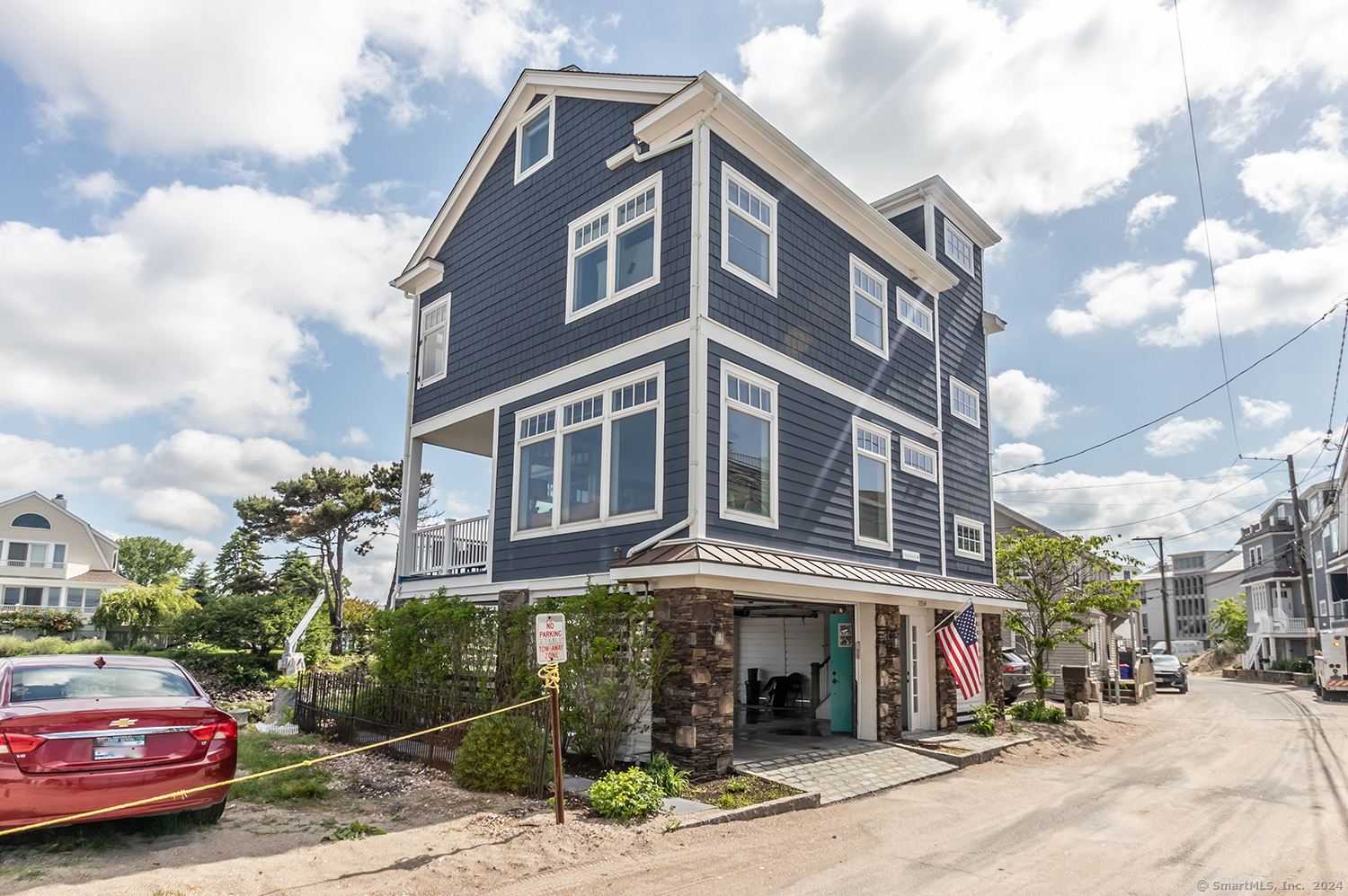 2154 & 2197 Fairfield Beach Road