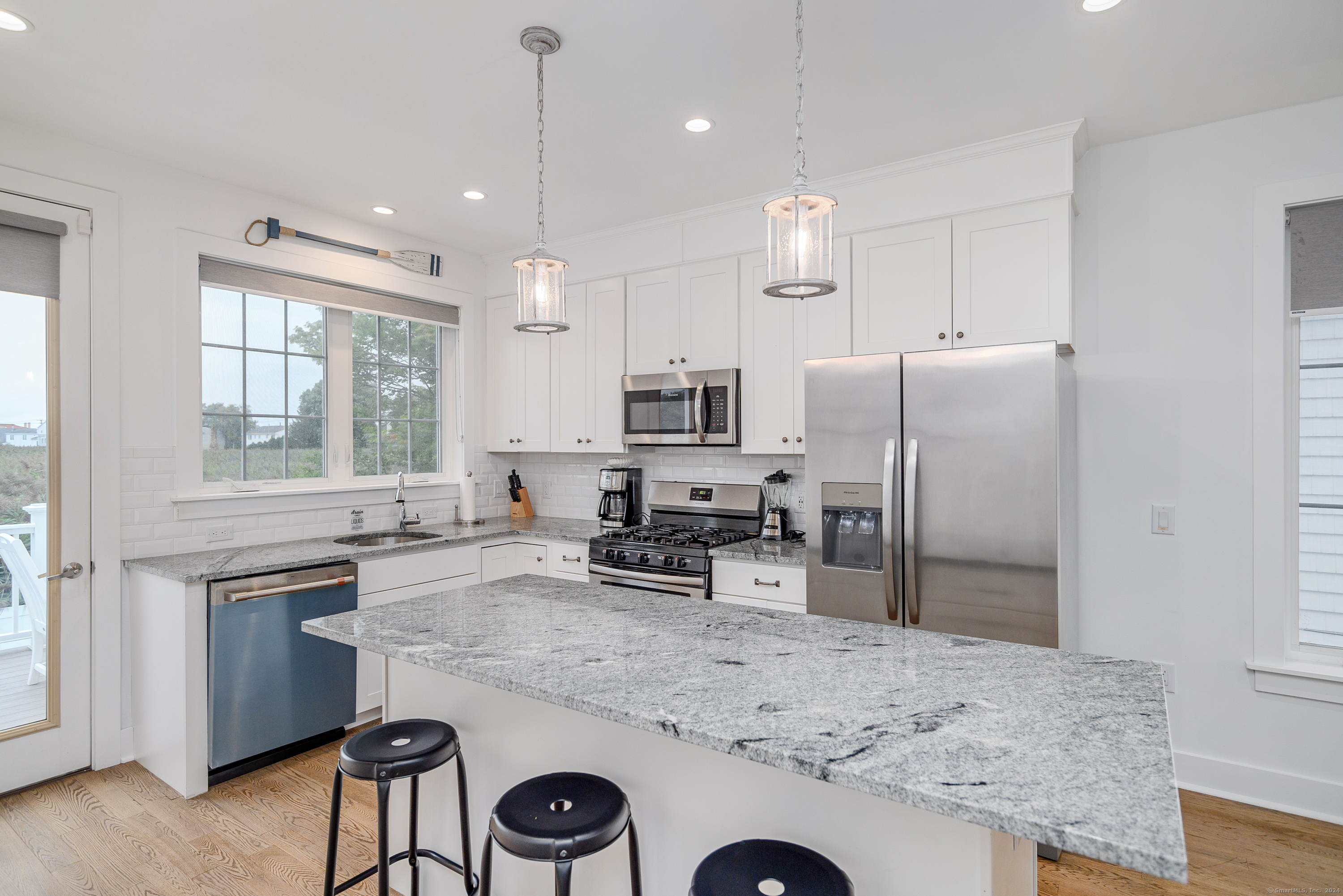 1033 Reef Road