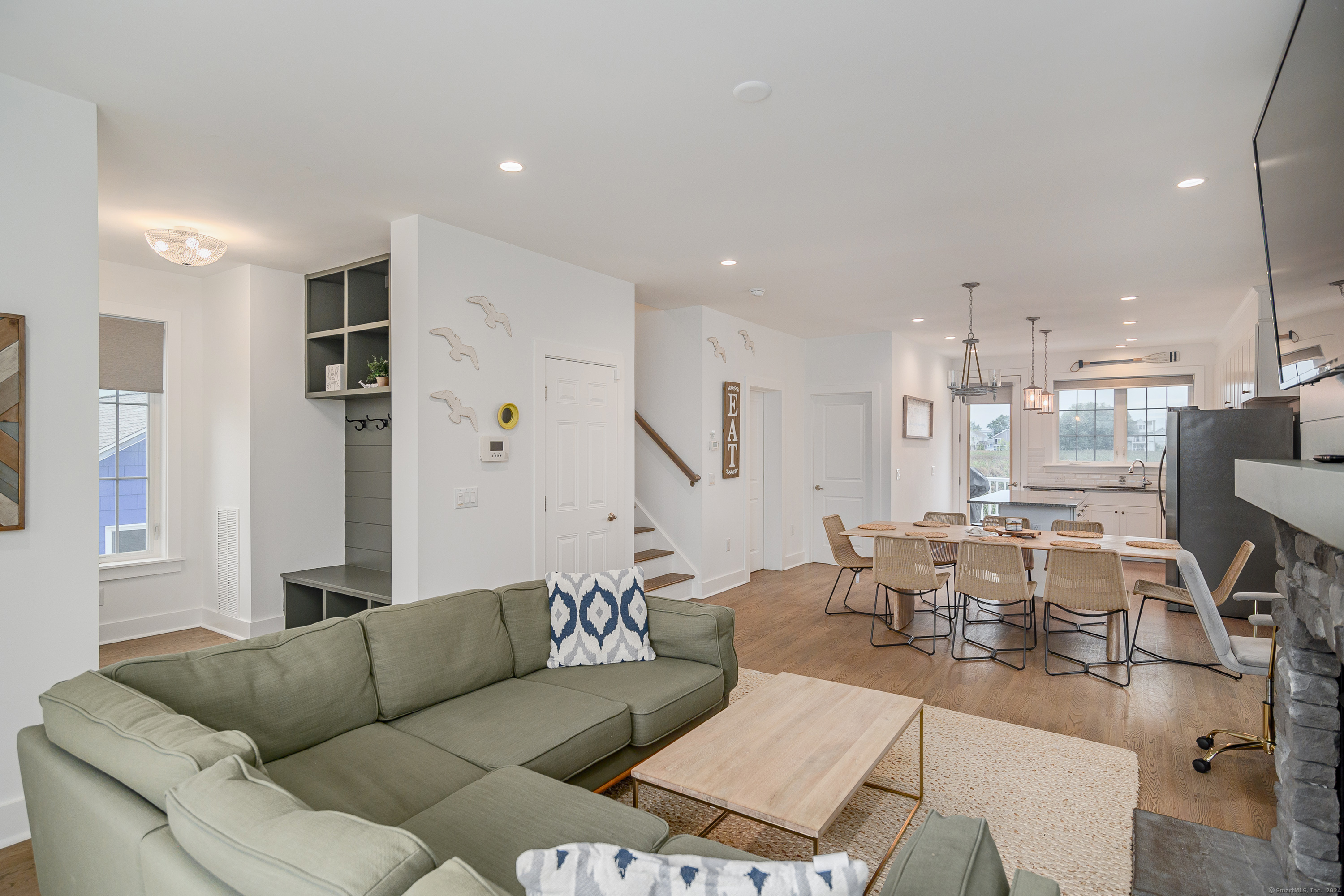 1033 Reef Road
