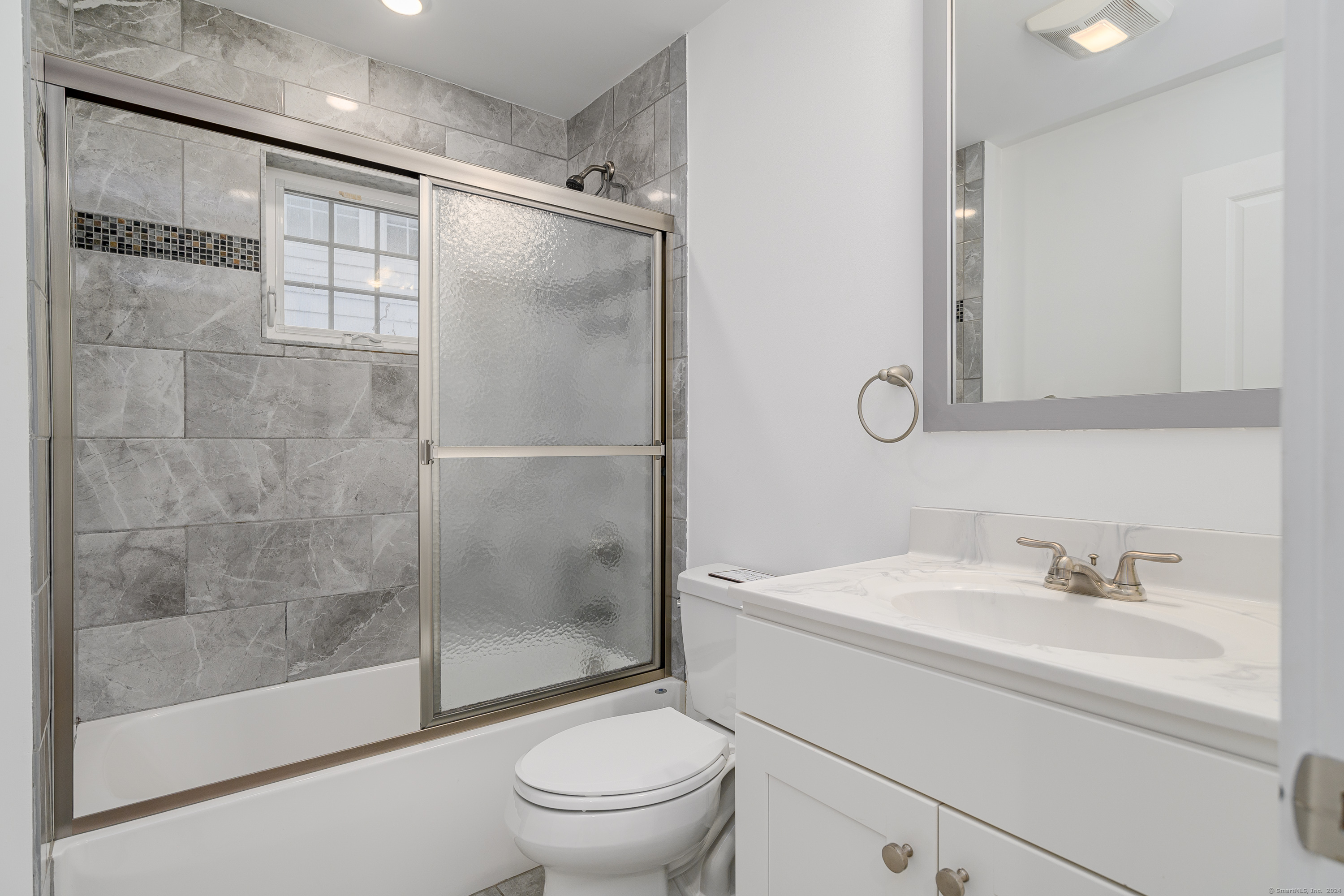 1033 Reef Road