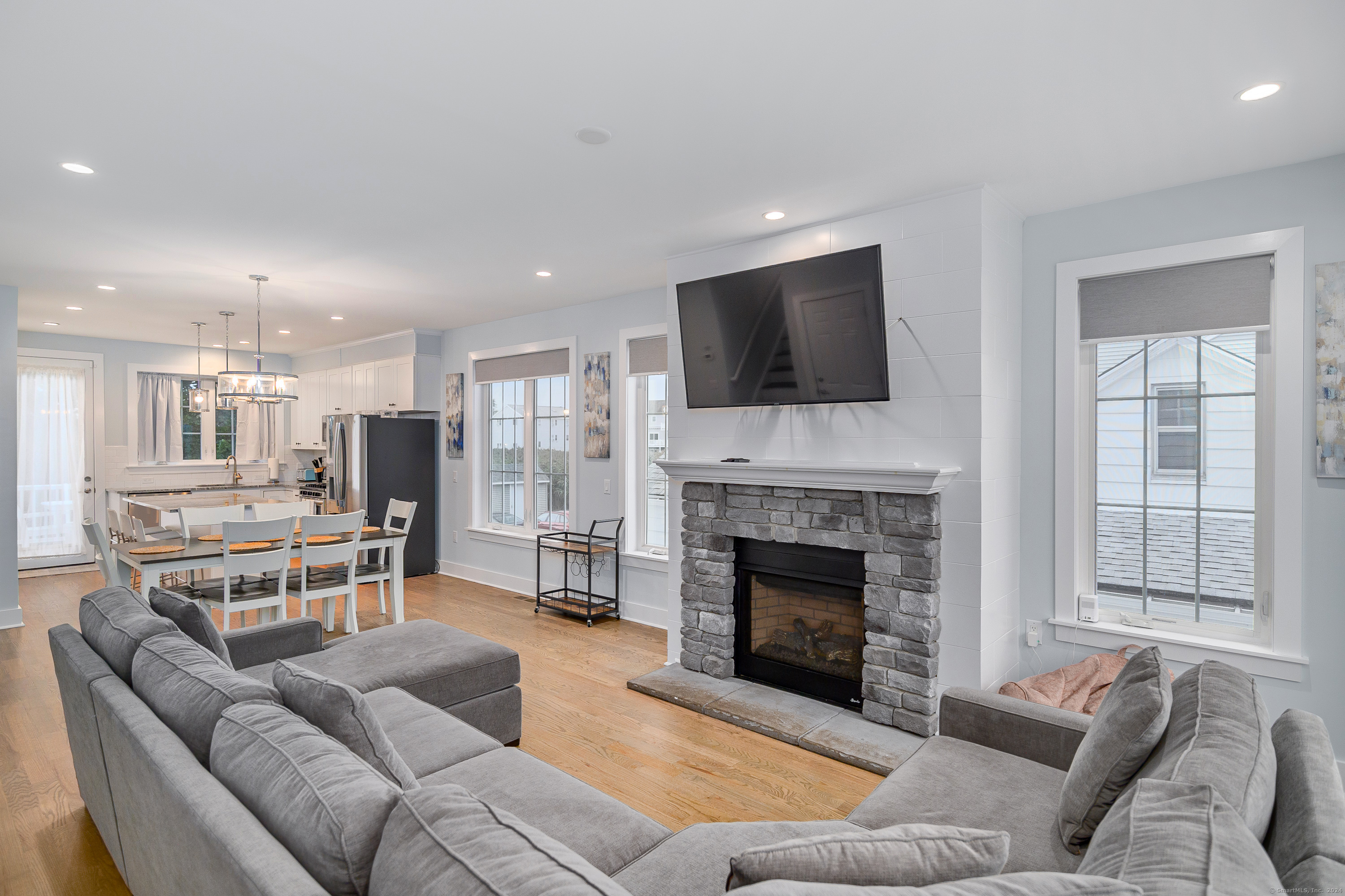 1039 Reef Road