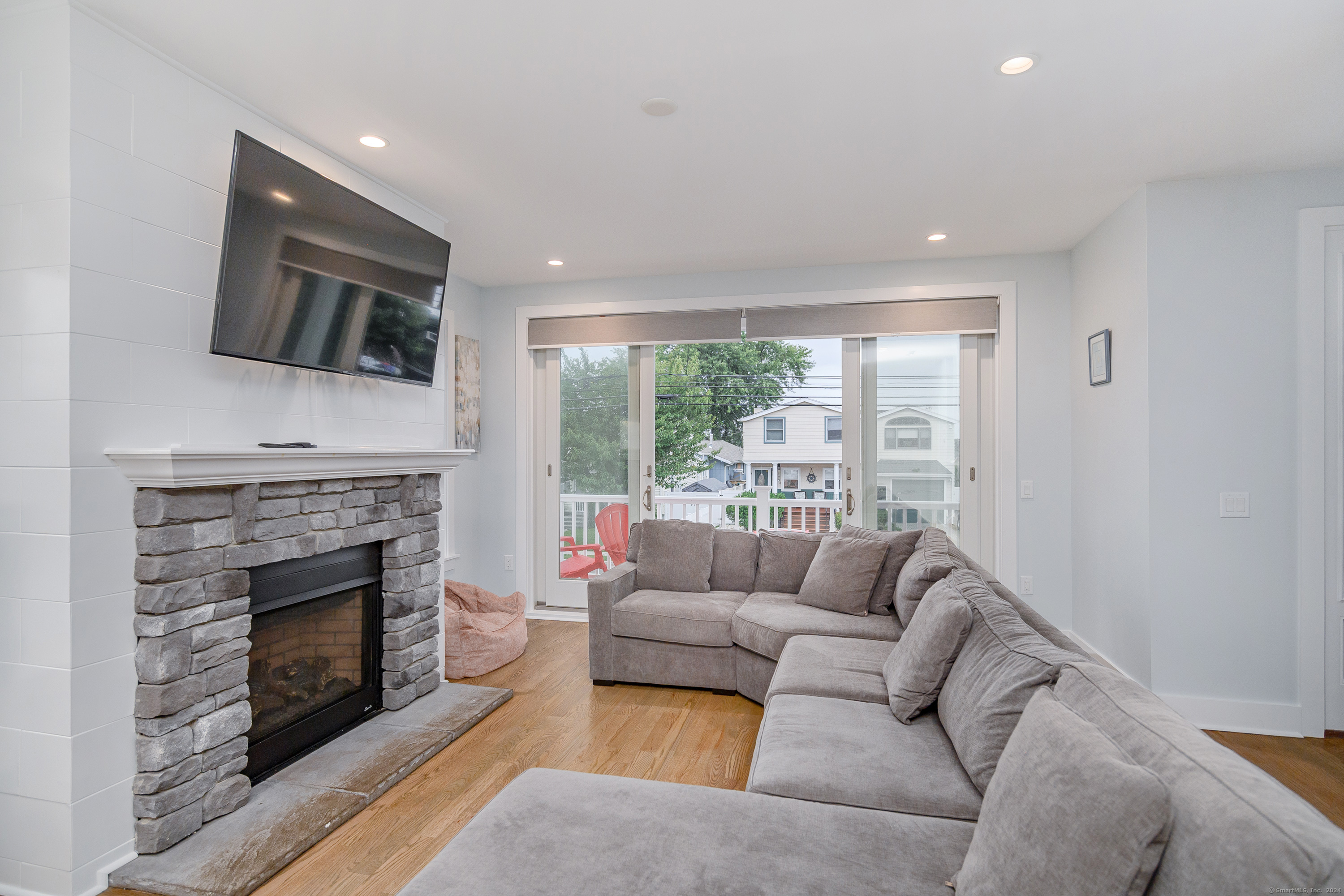 1039 Reef Road