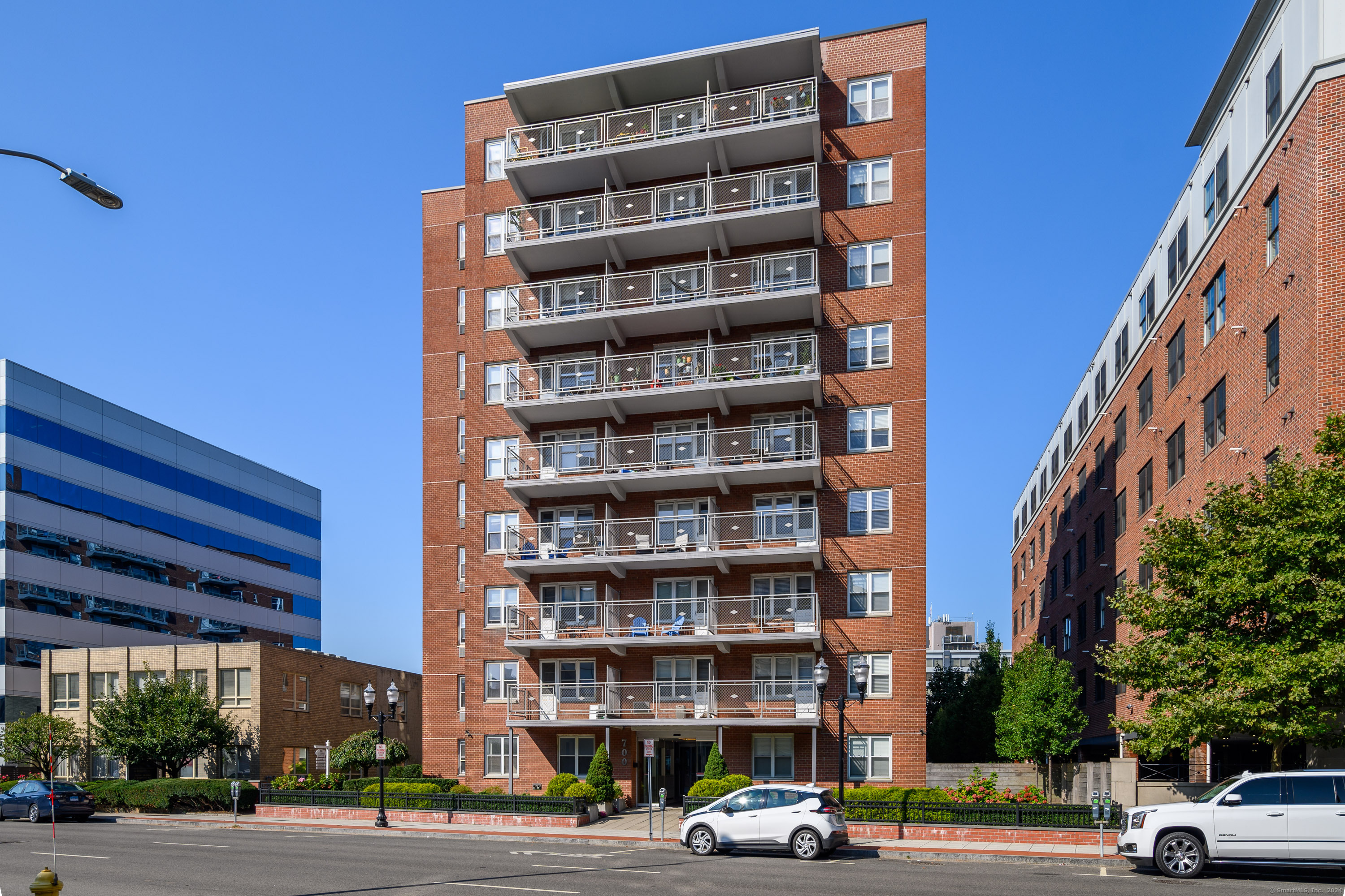 700 Summer Street APT 2C