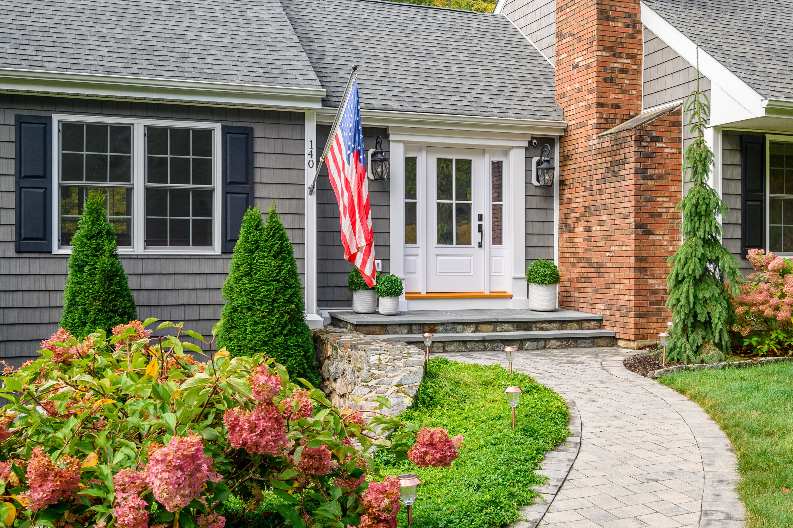 140 Post Road