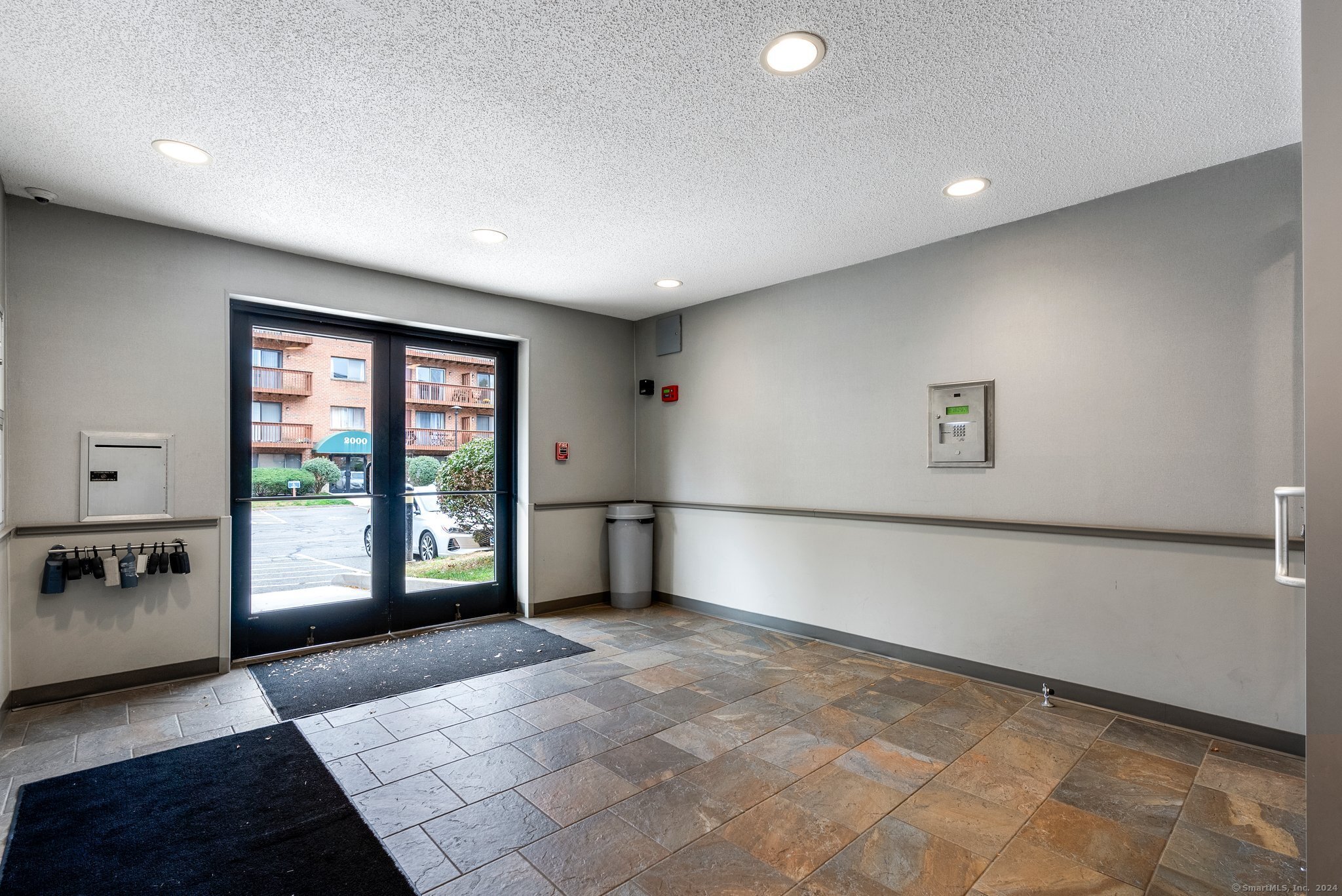 1409 Harbor View Drive 1409
