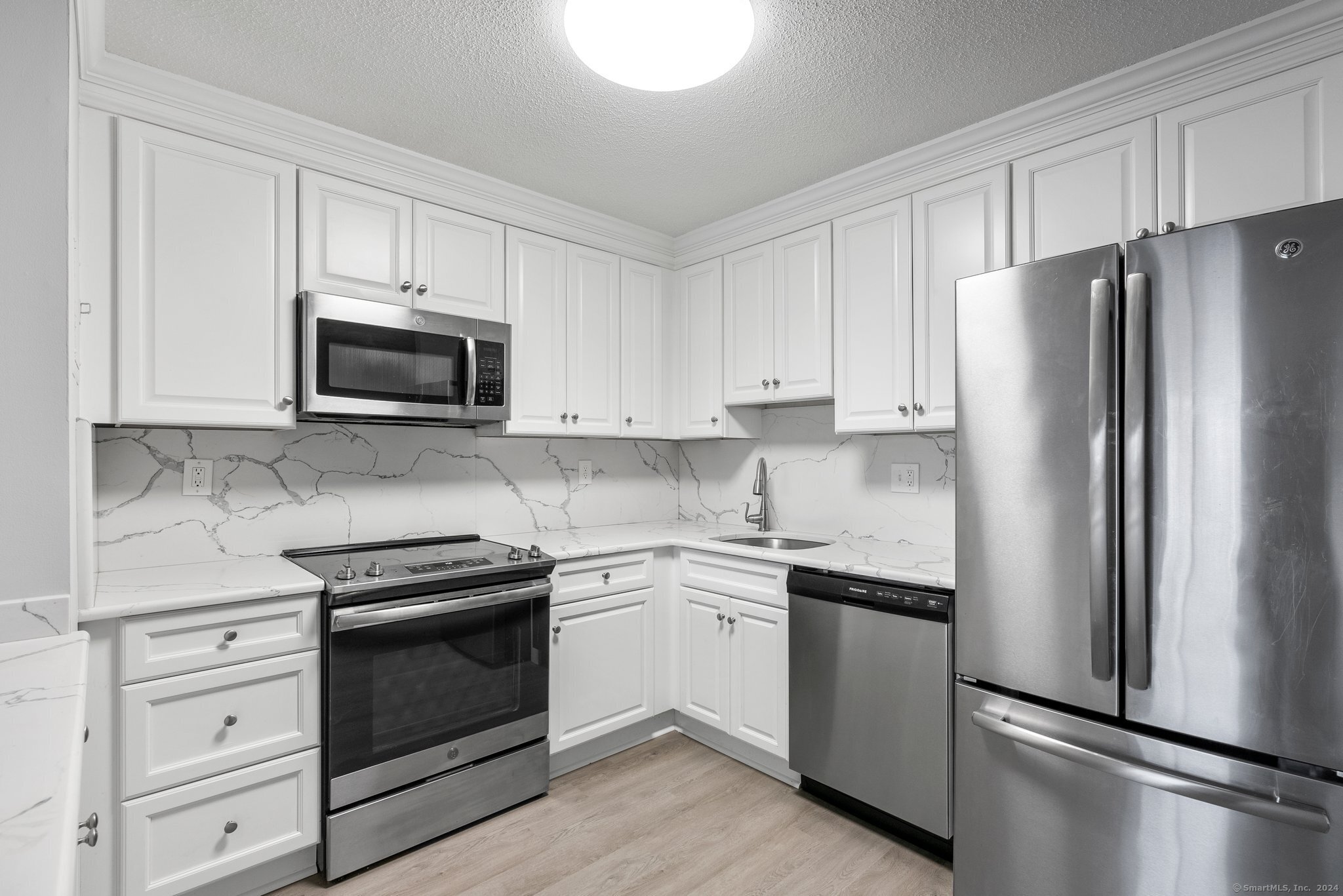1409 Harbor View Drive 1409
