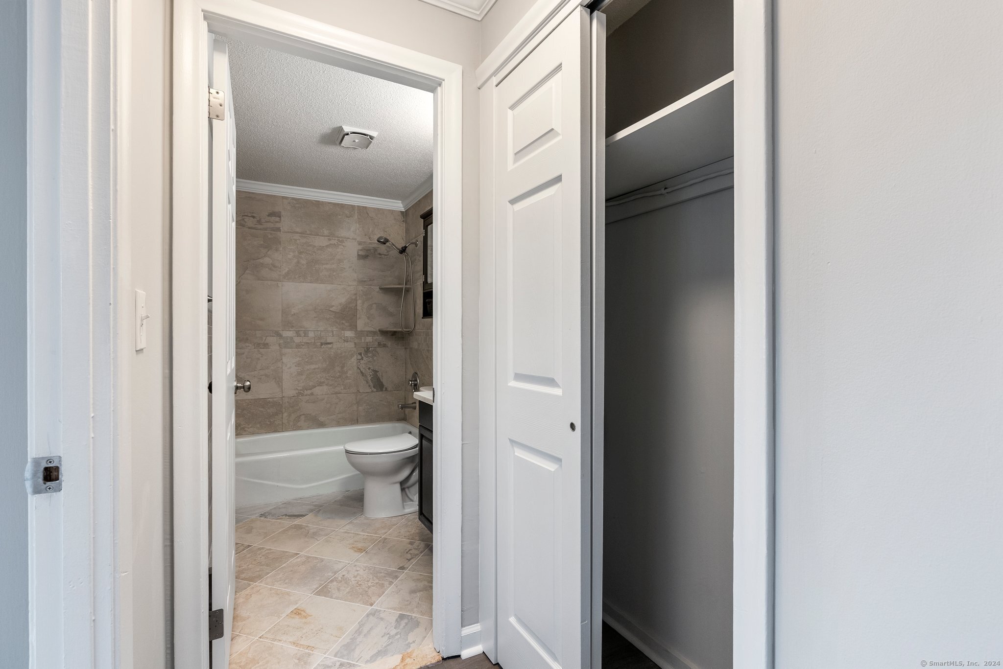 1409 Harbor View Drive 1409