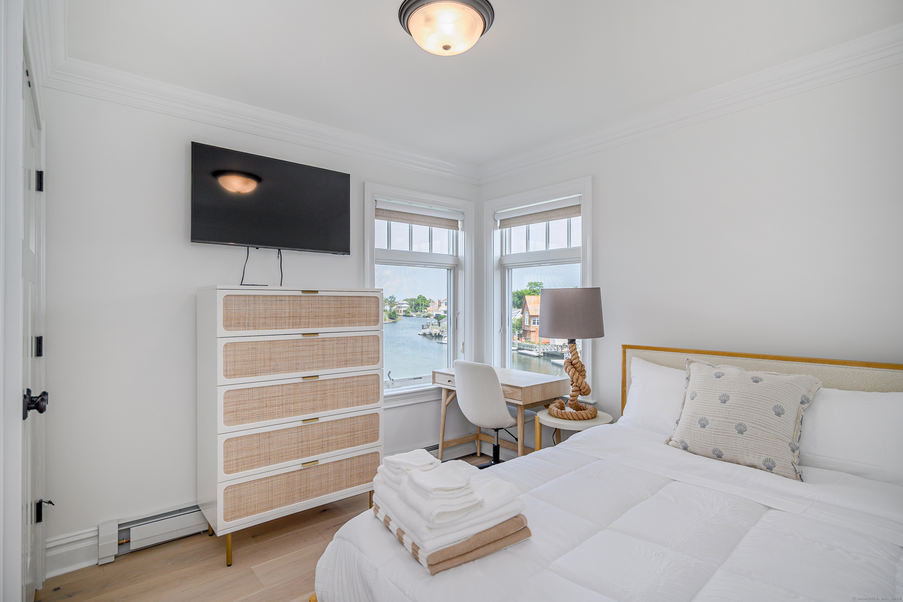 2154 Fairfield Beach Road