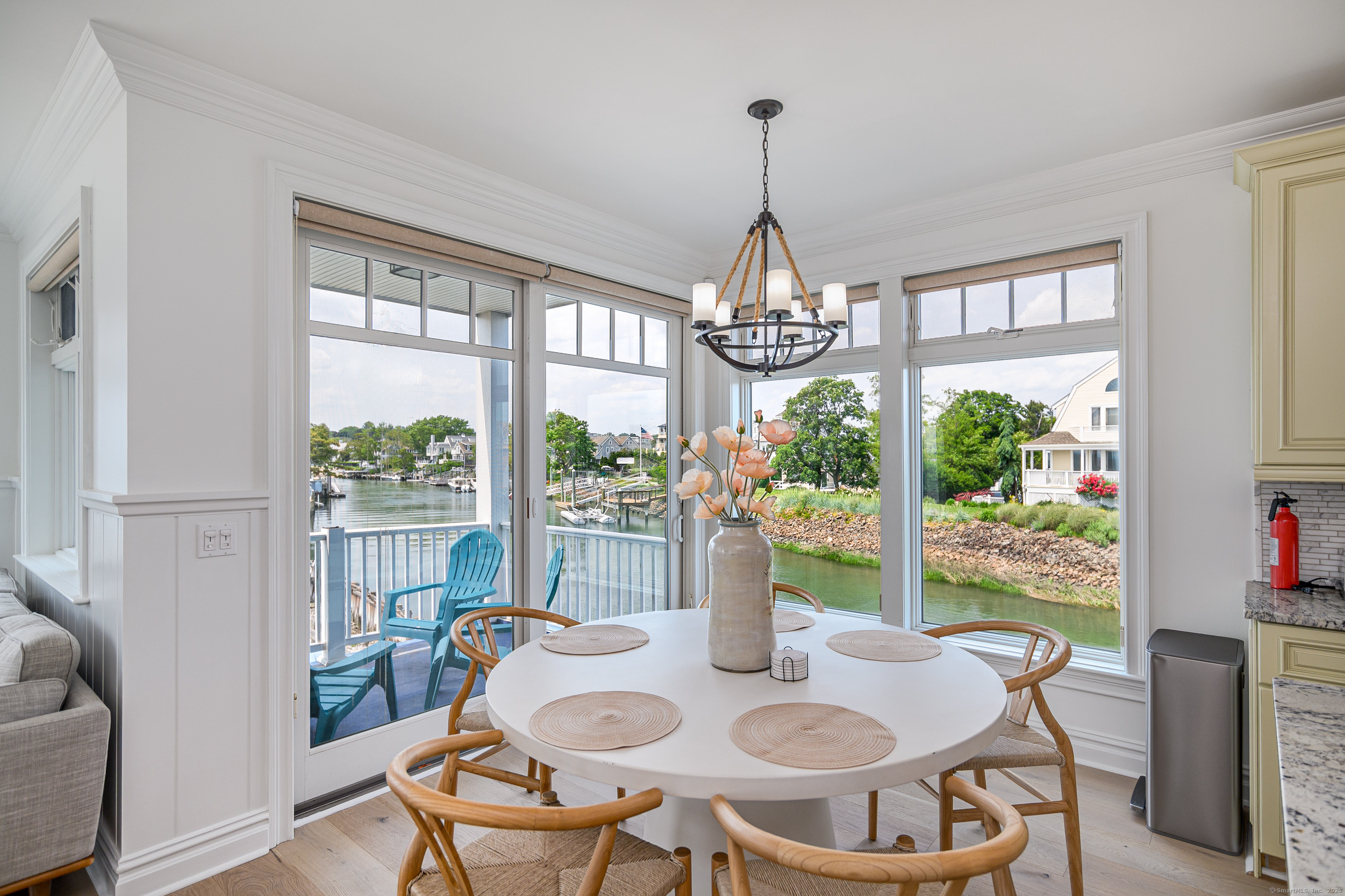 2154 Fairfield Beach Road
