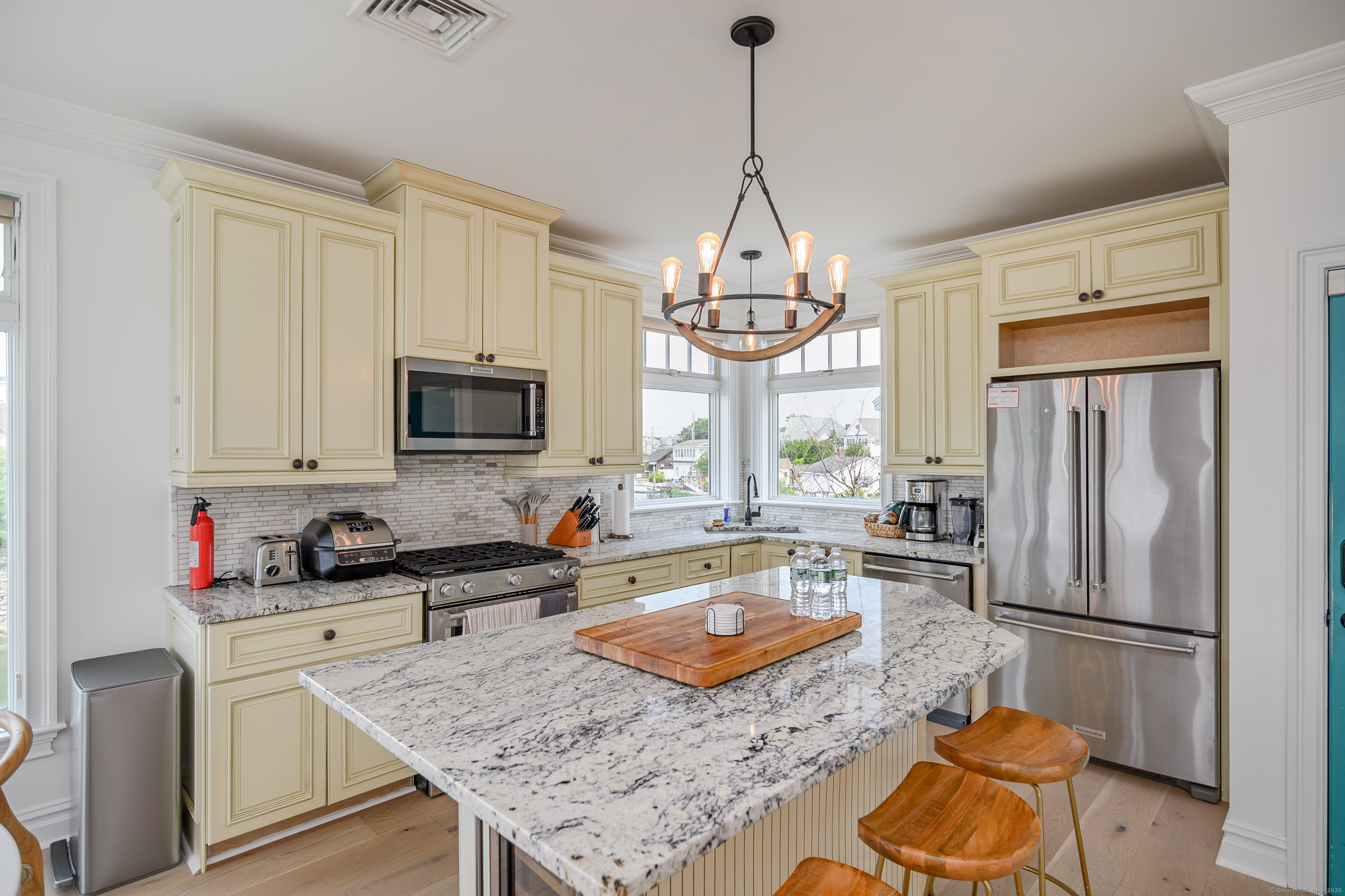 2154 Fairfield Beach Road