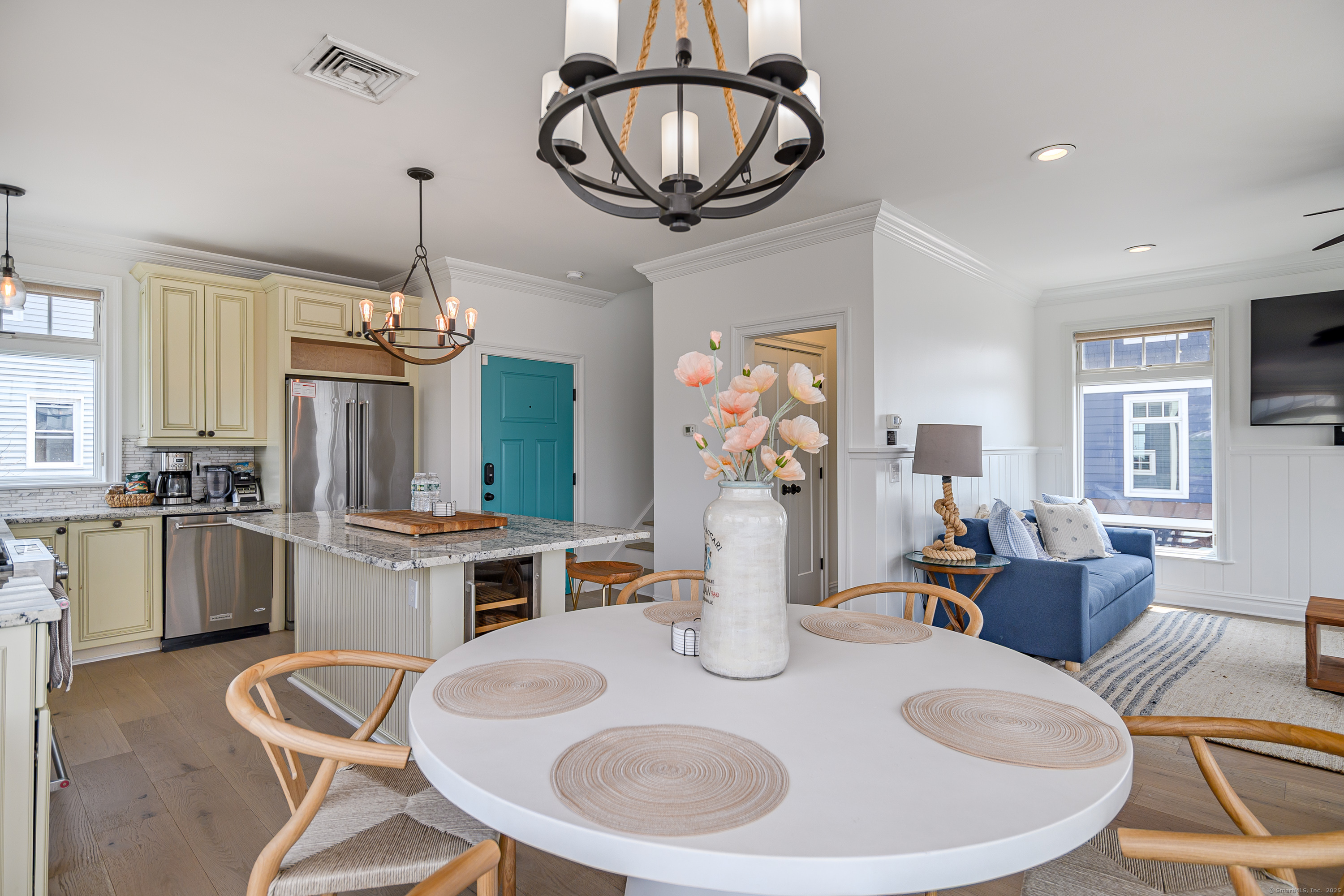 2154 Fairfield Beach Road