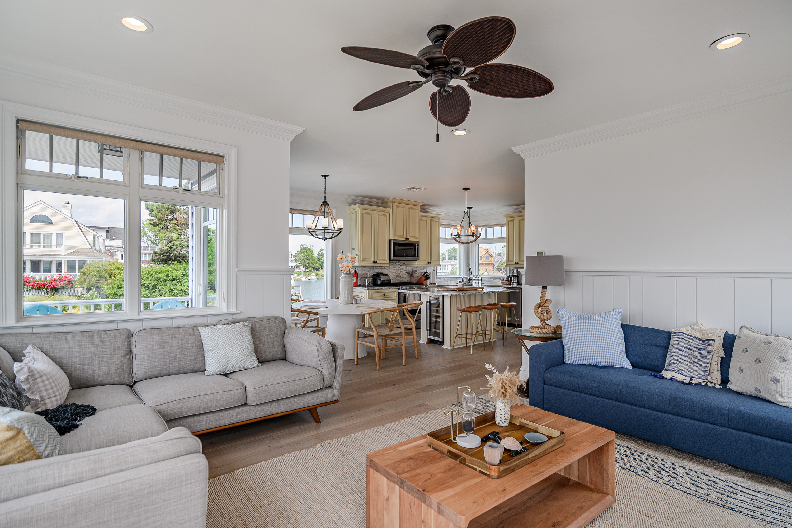 2154 Fairfield Beach Road