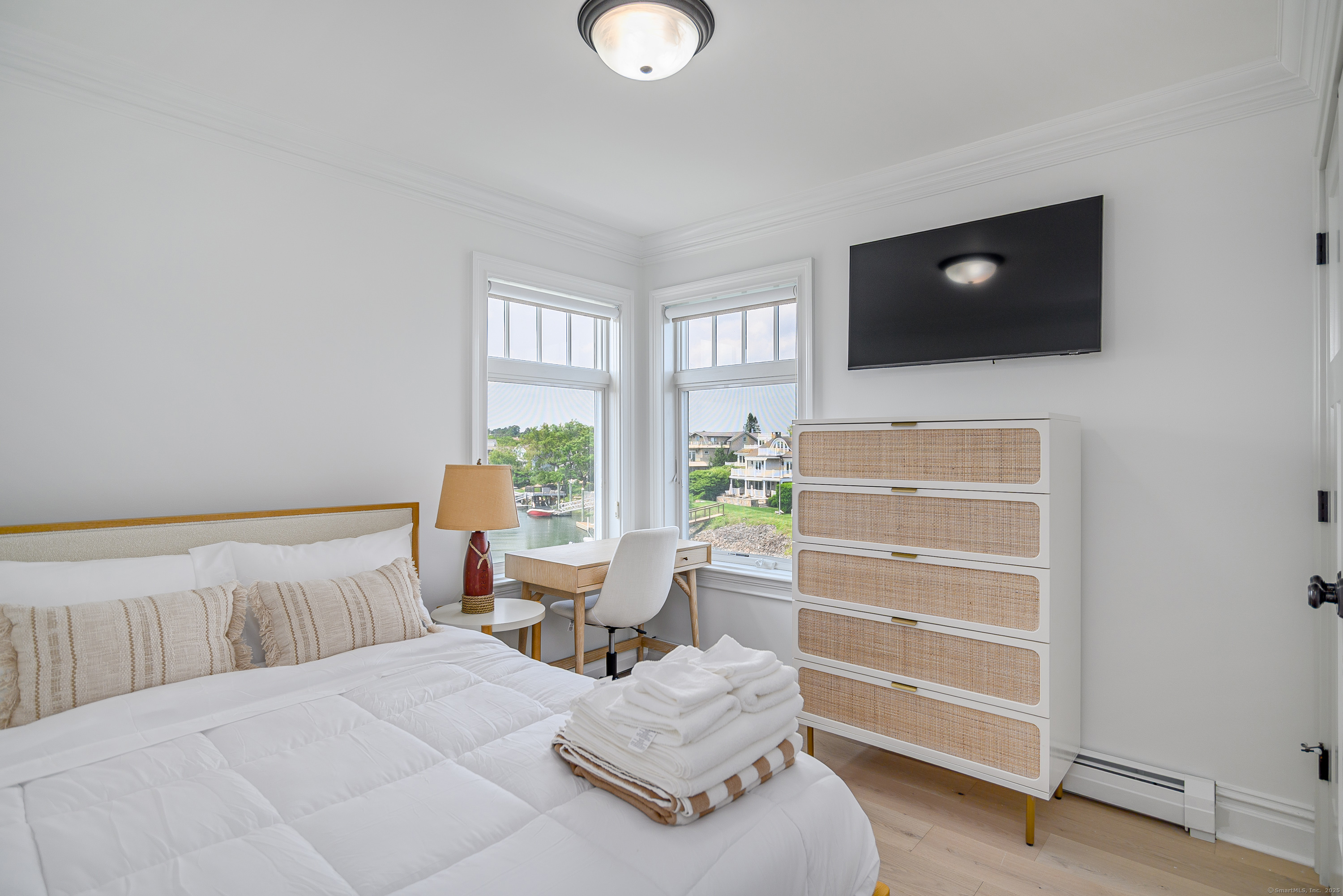 2154 Fairfield Beach Road