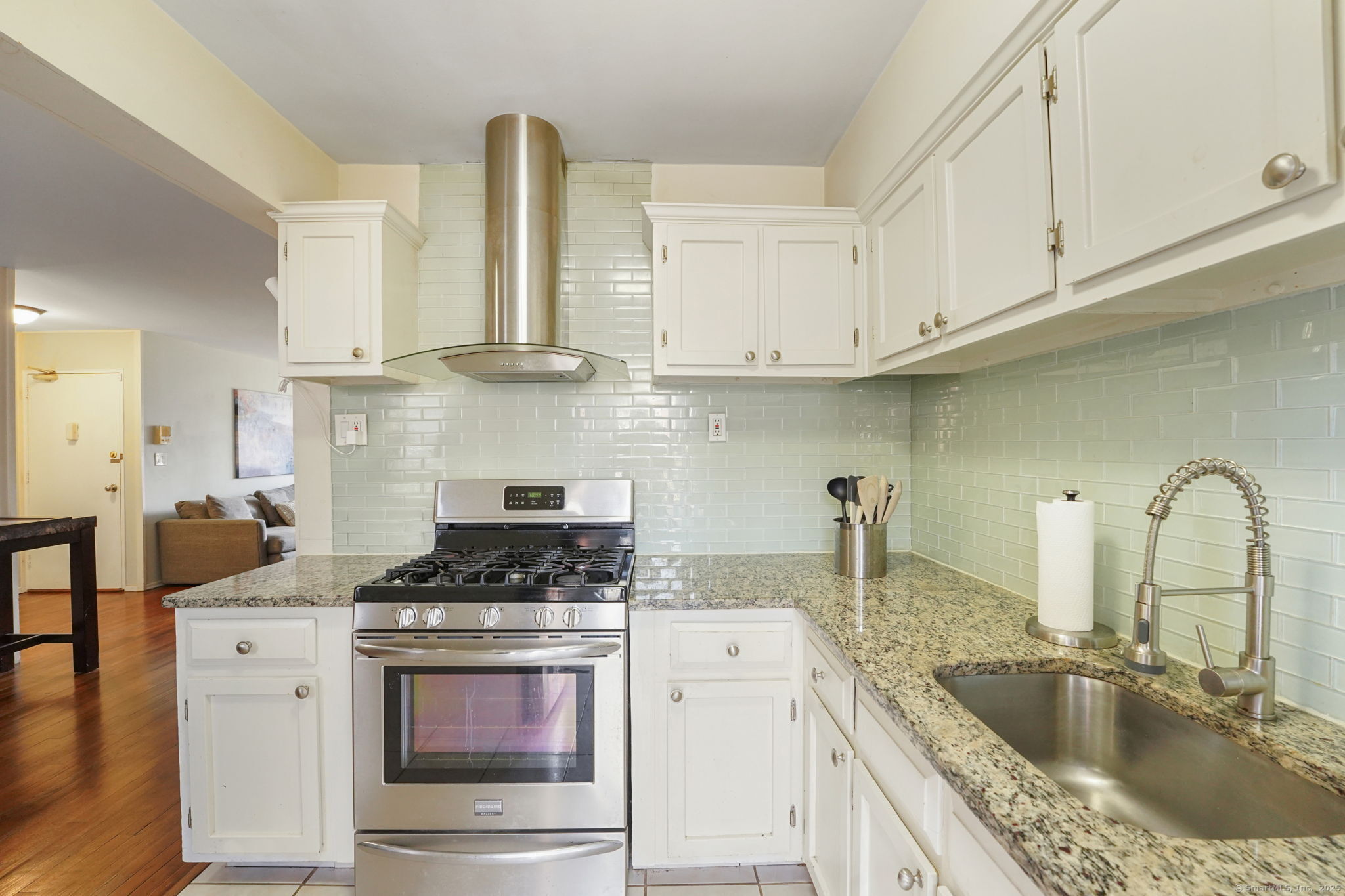 73 Hope Street 28A