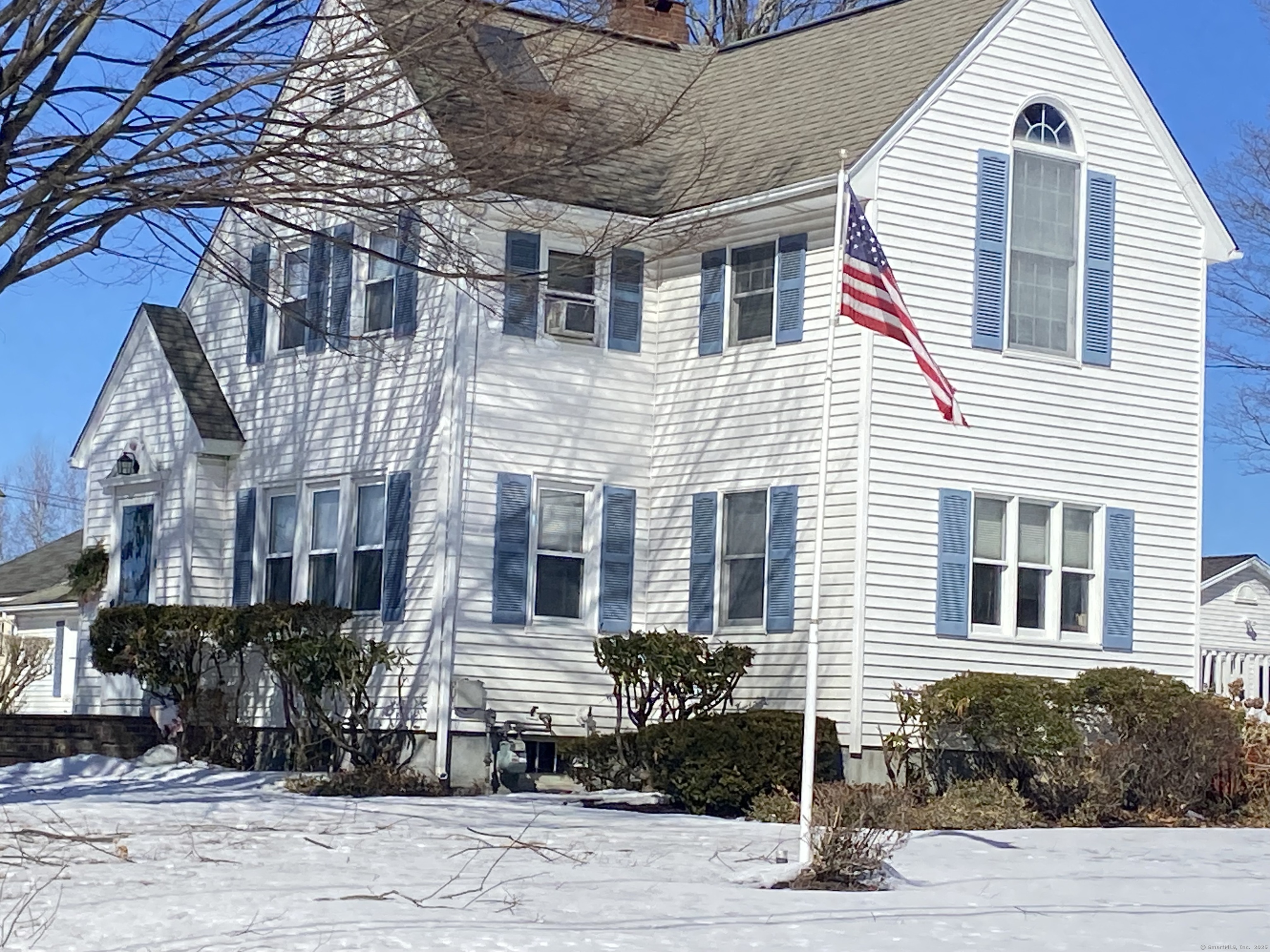 8 Delta Avenue