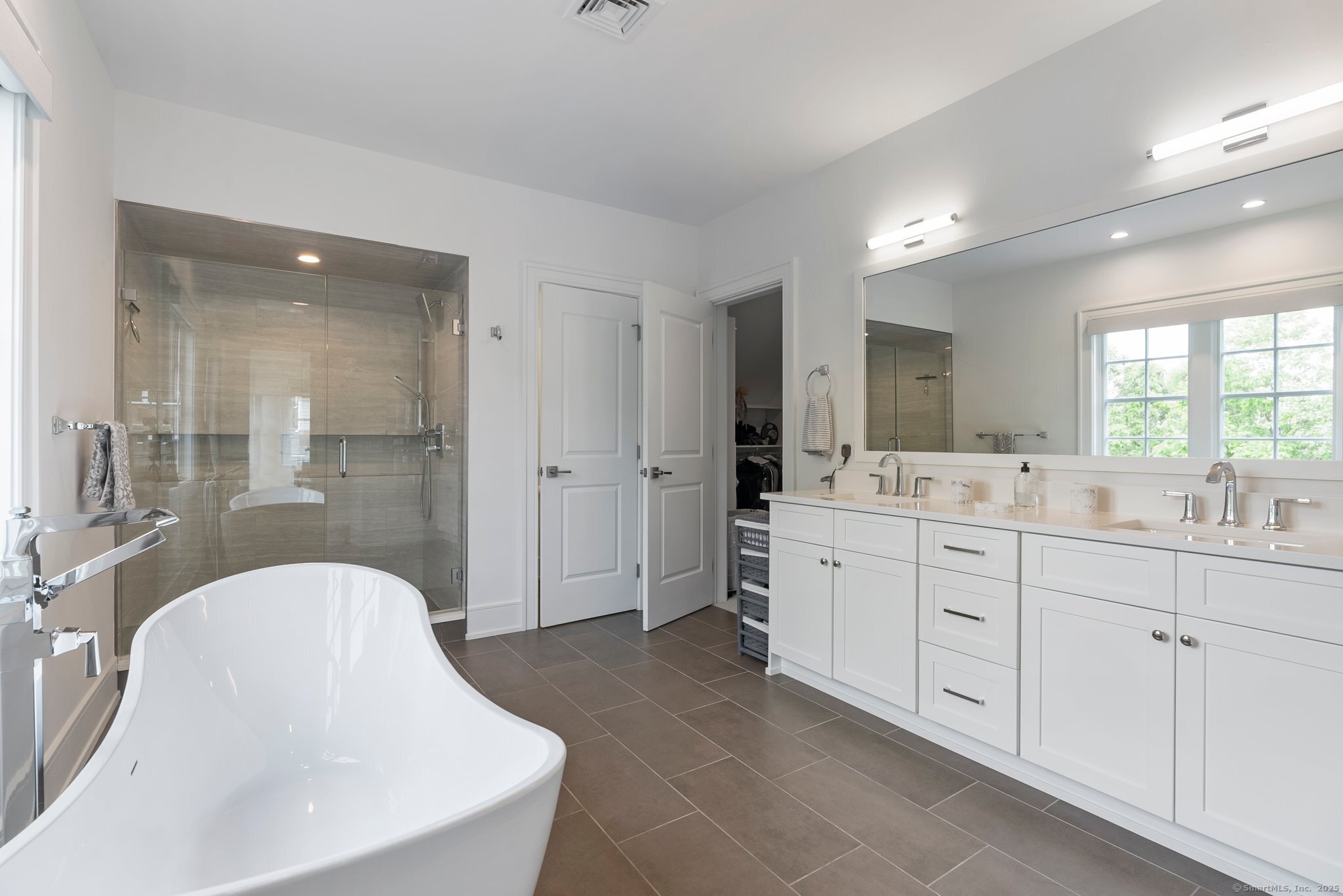 9 Damia Drive 9