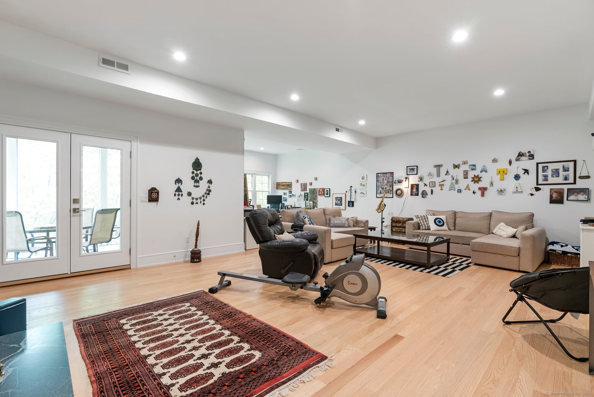 9 Damia Drive 9