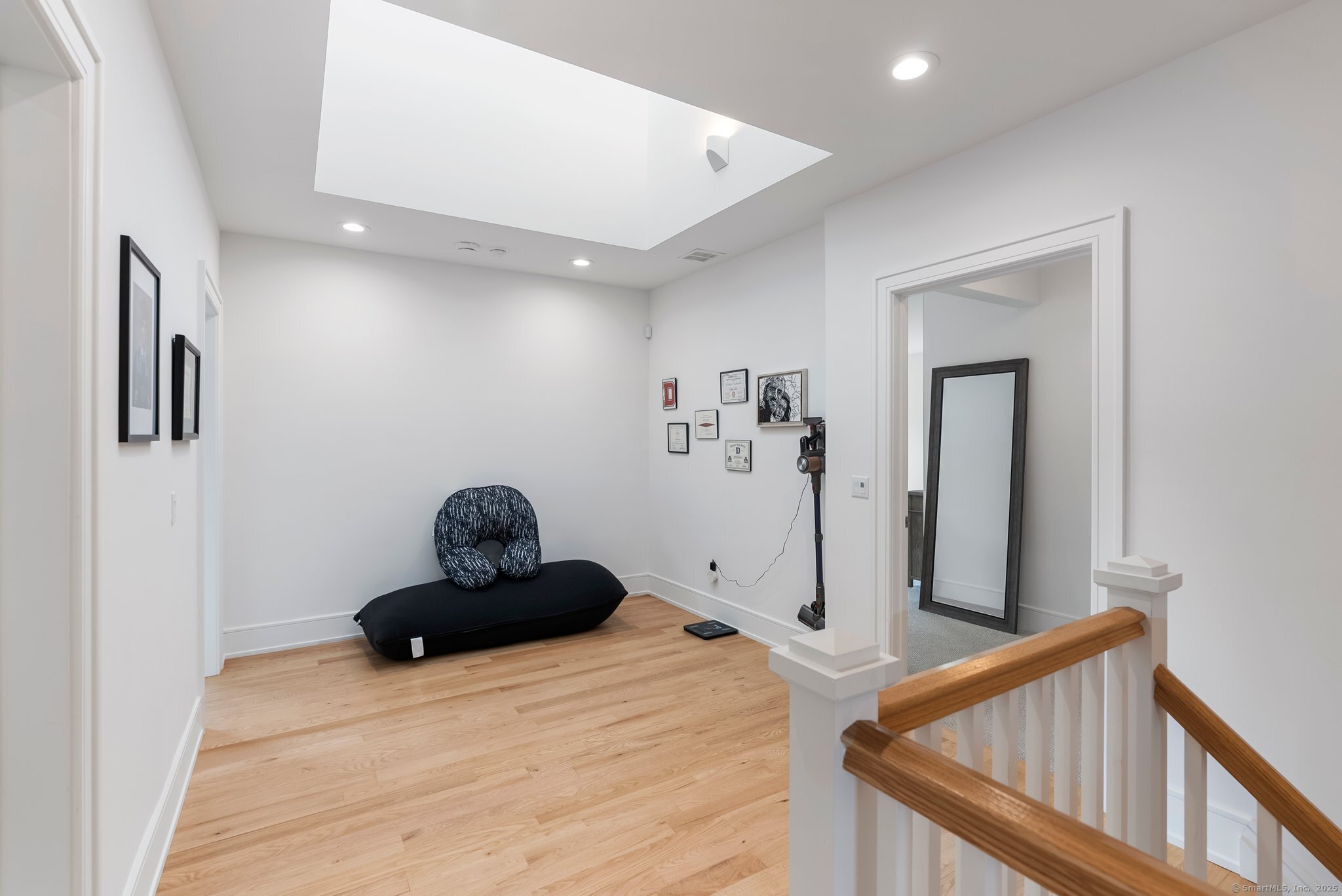 9 Damia Drive 9