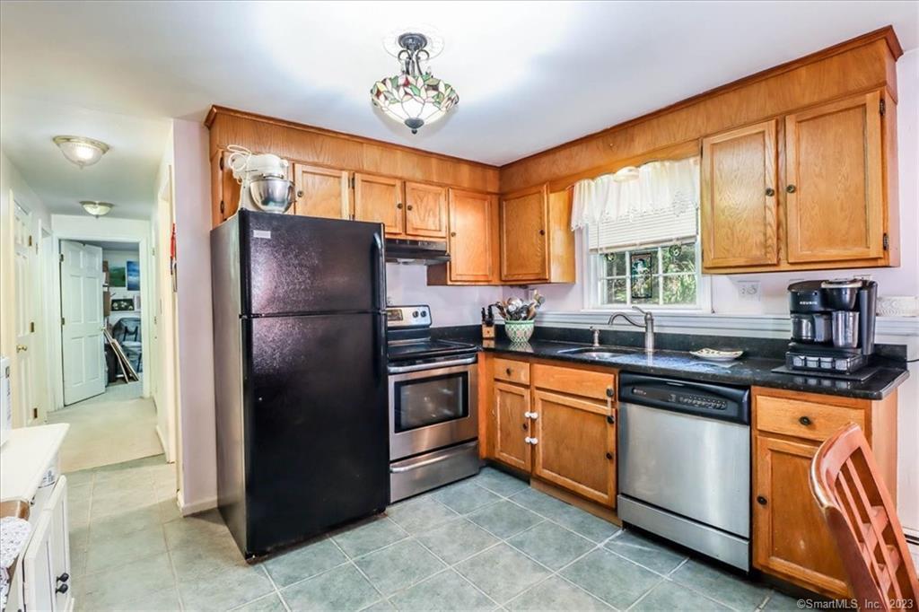 43 Plumtrees Road A