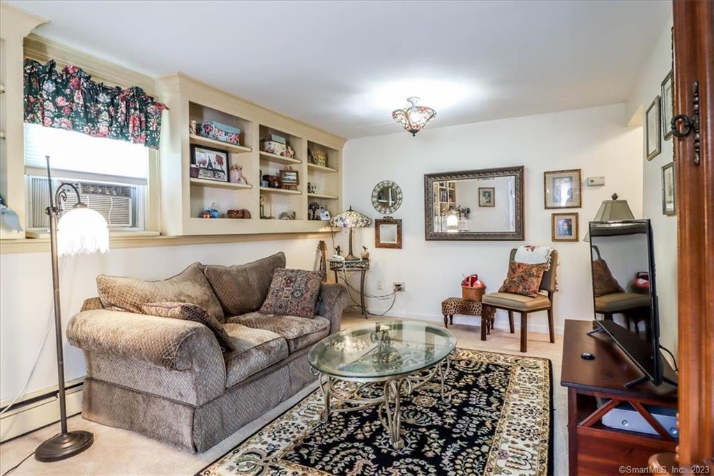 43 Plumtrees Road A