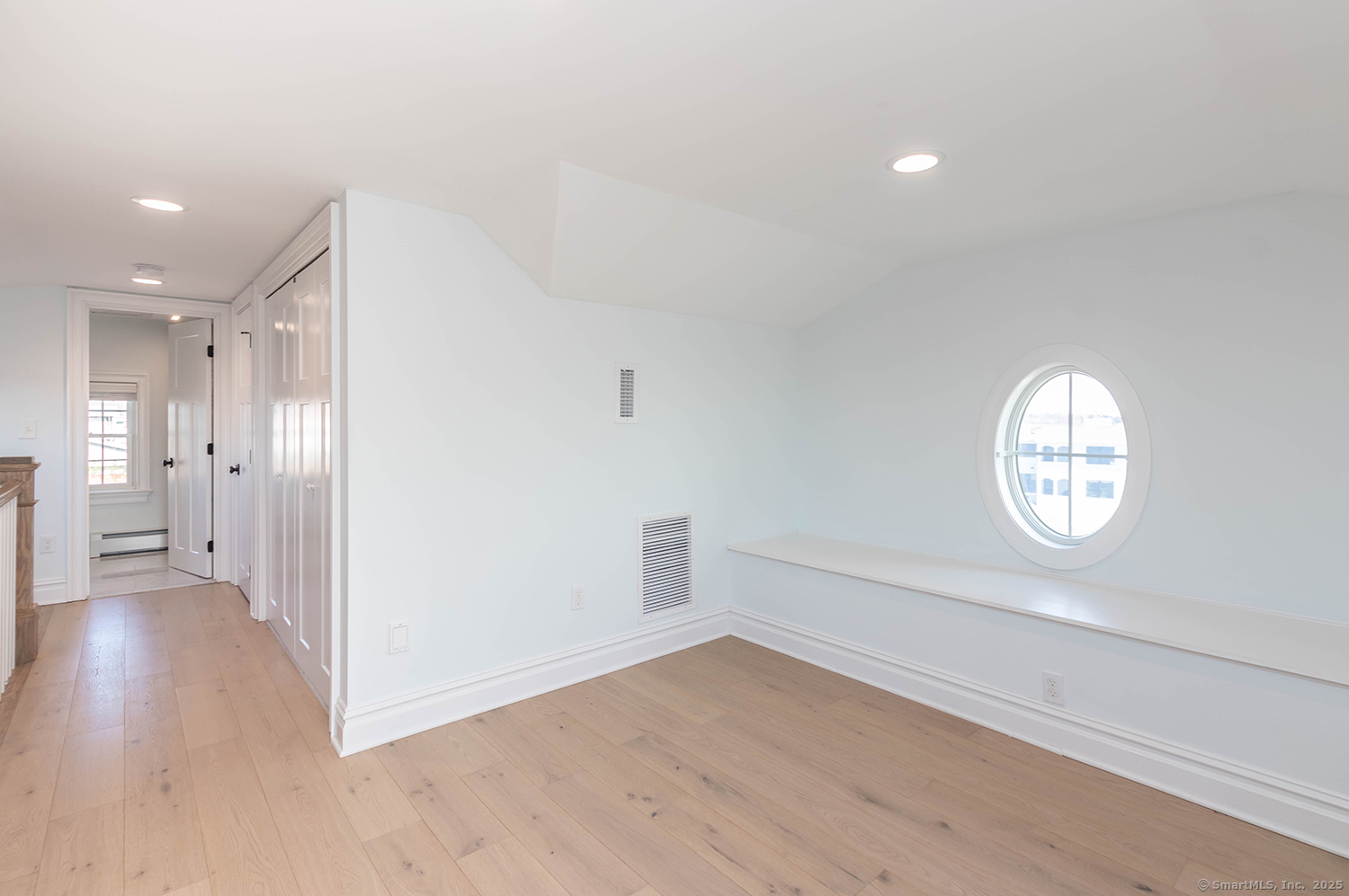 1140 Fairfield Beach Road
