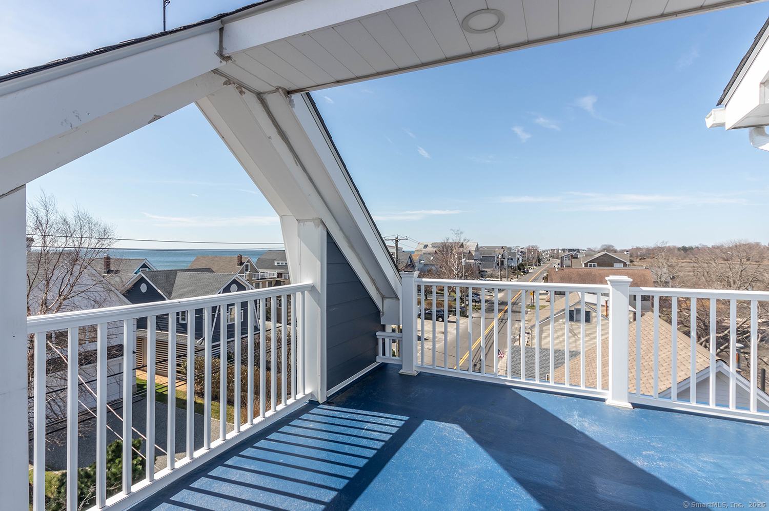 1140 Fairfield Beach Road