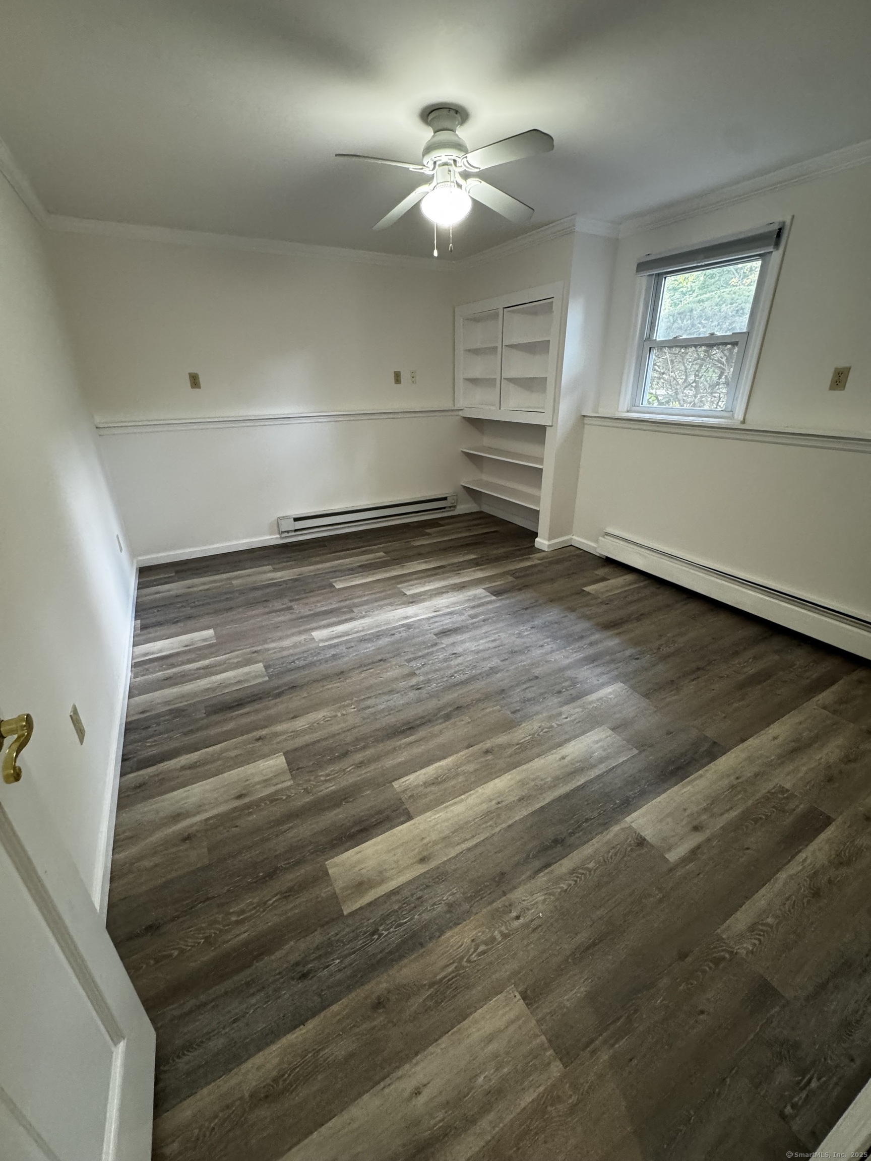 43 Plumtrees Road A