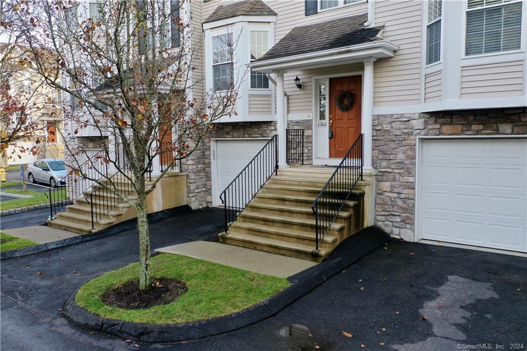 Briar Woods Community