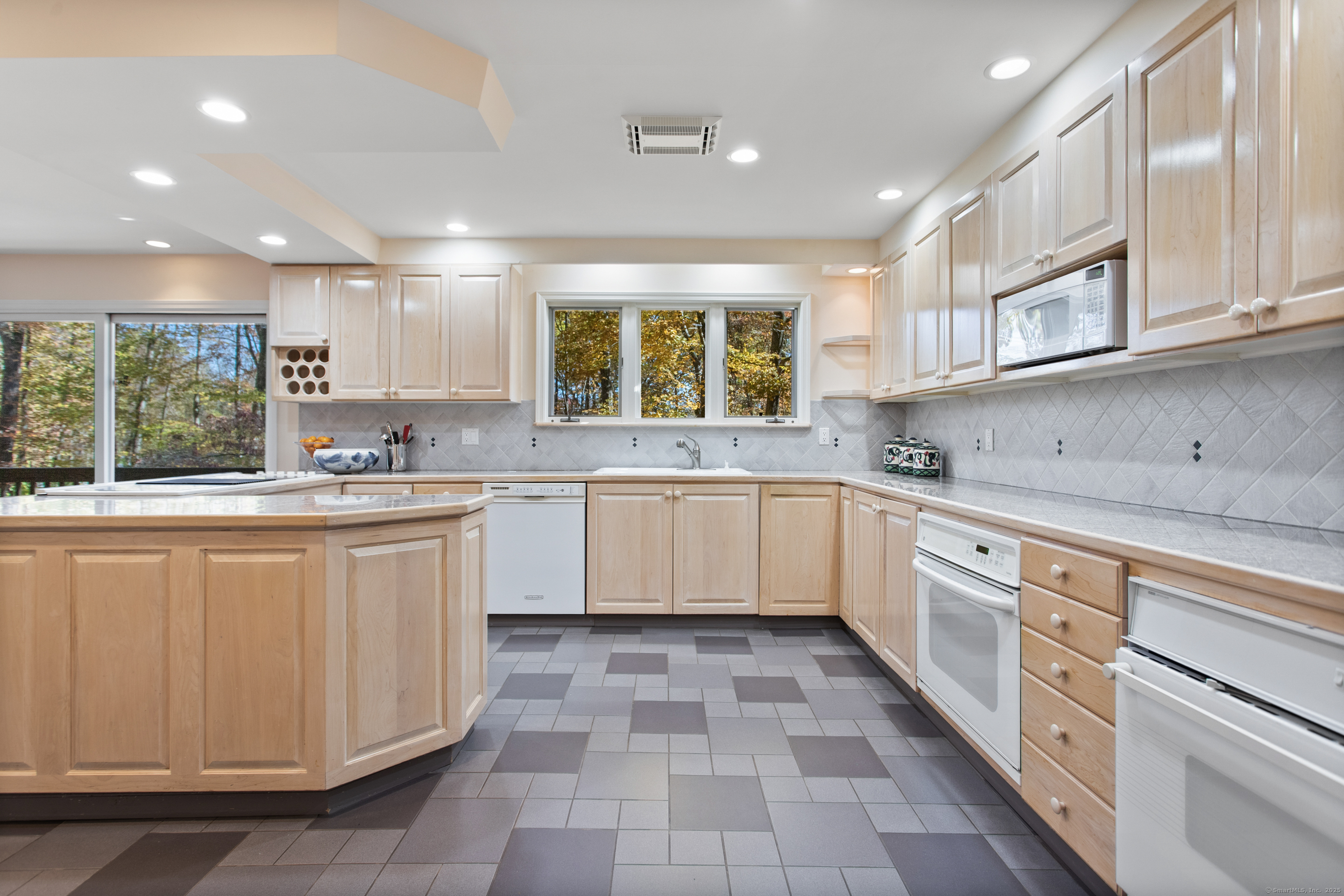 Devil’s Den Preserve