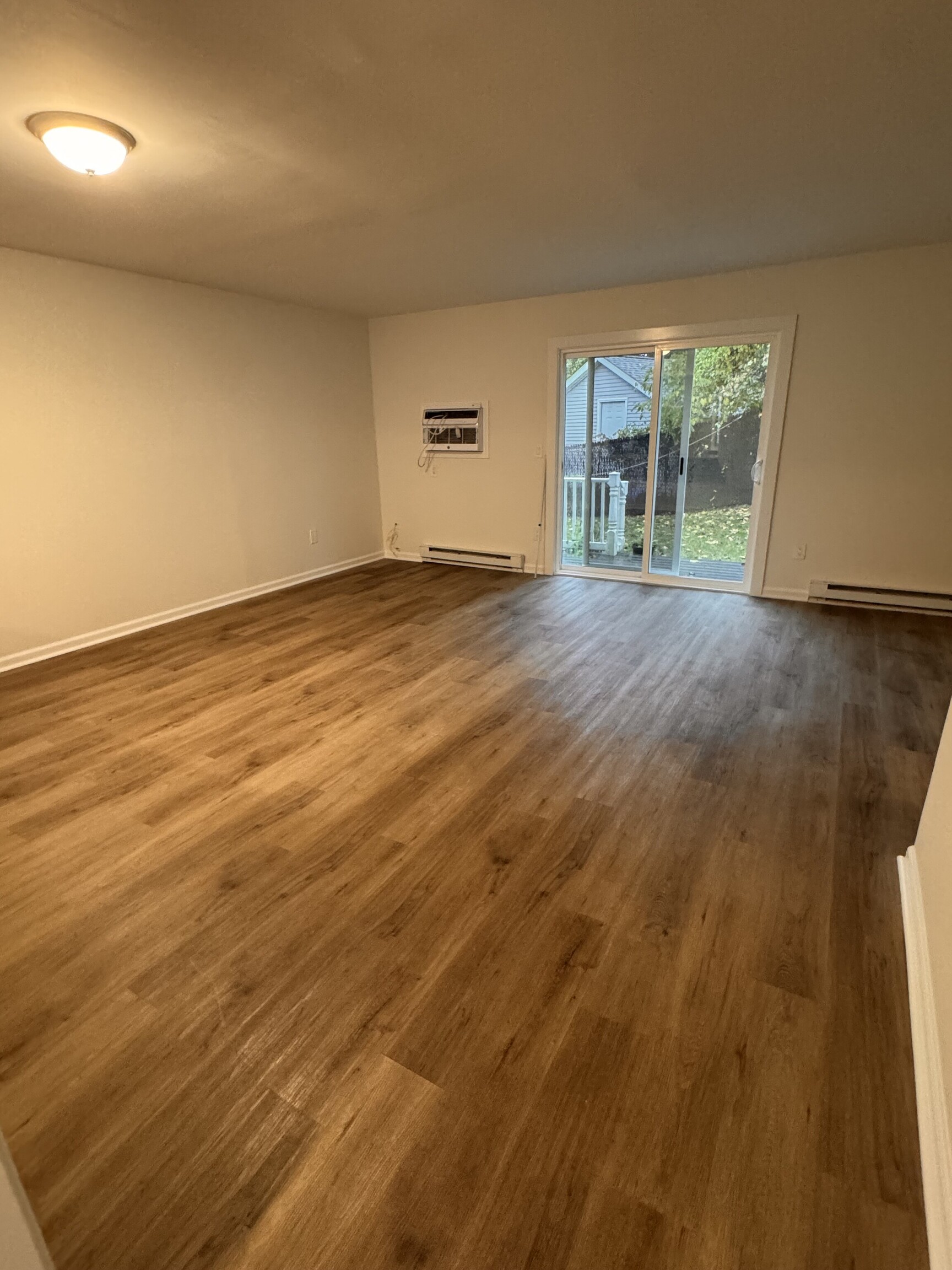 18 Triangle Street B4