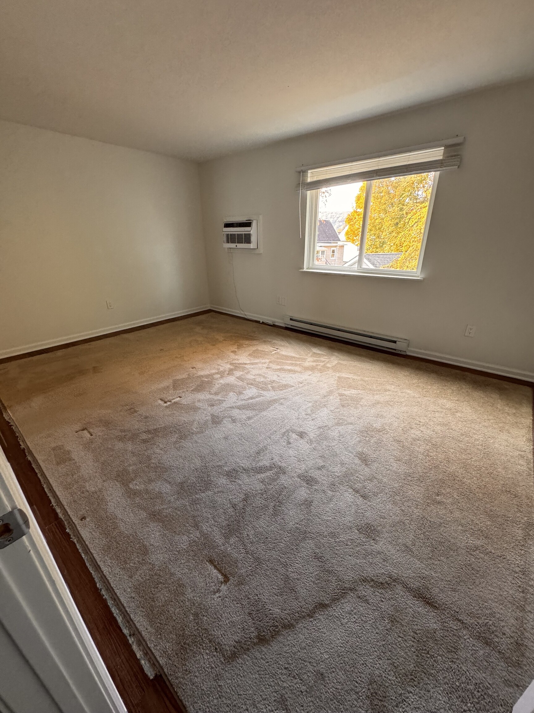 18 Triangle Street B4