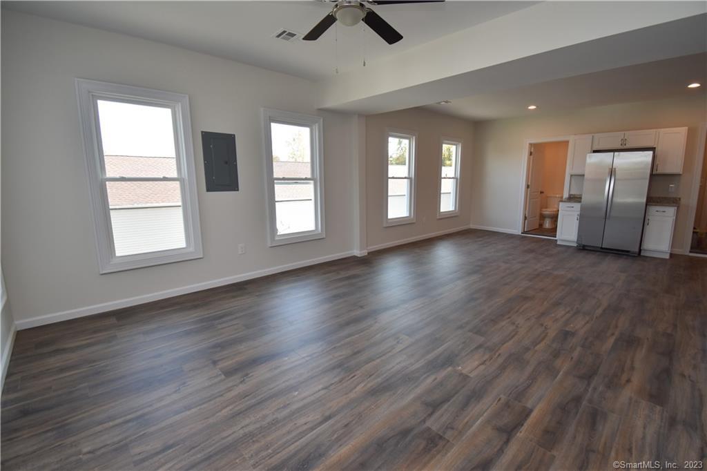 329 Main Street 3