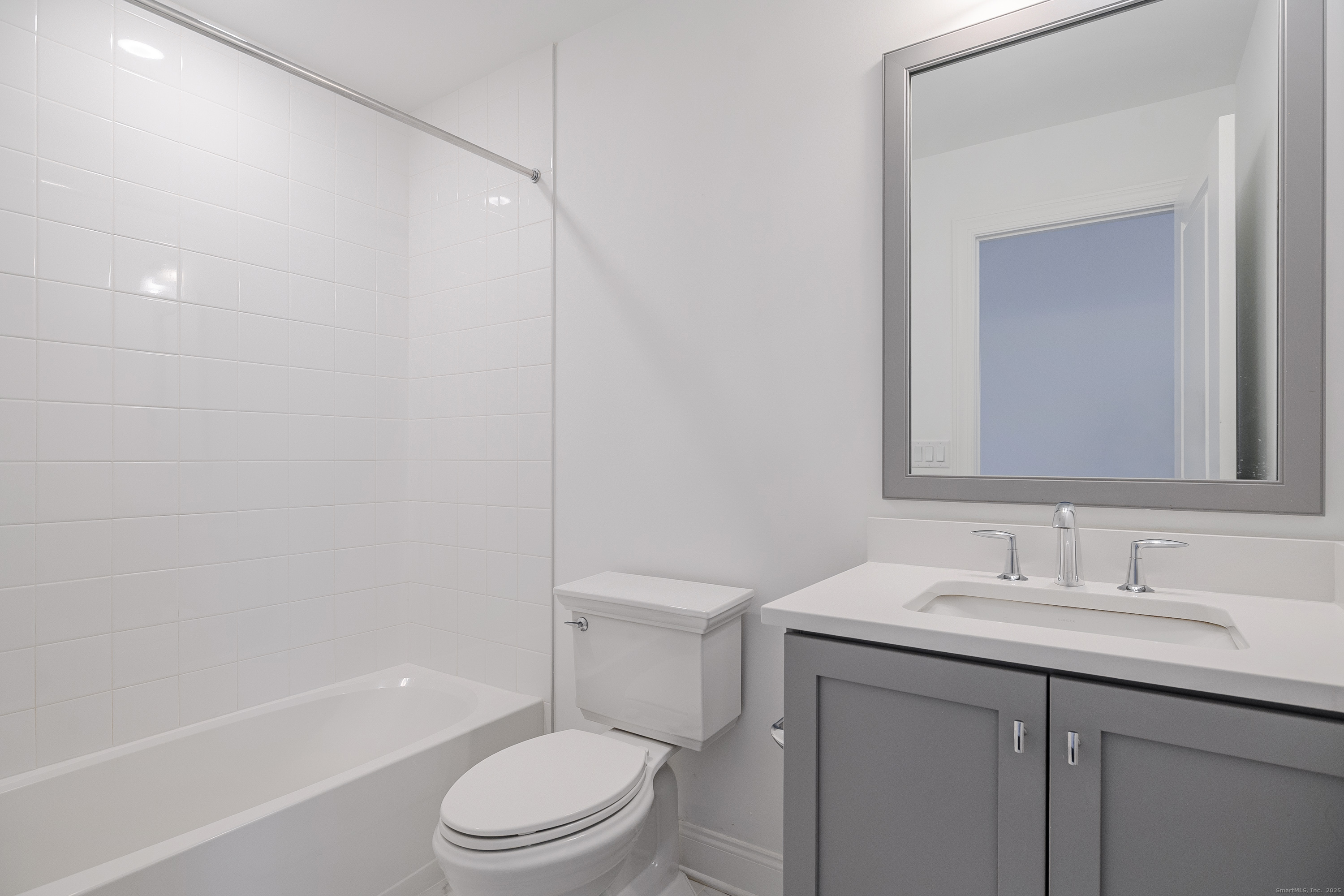 8 Brentwood Circle 8