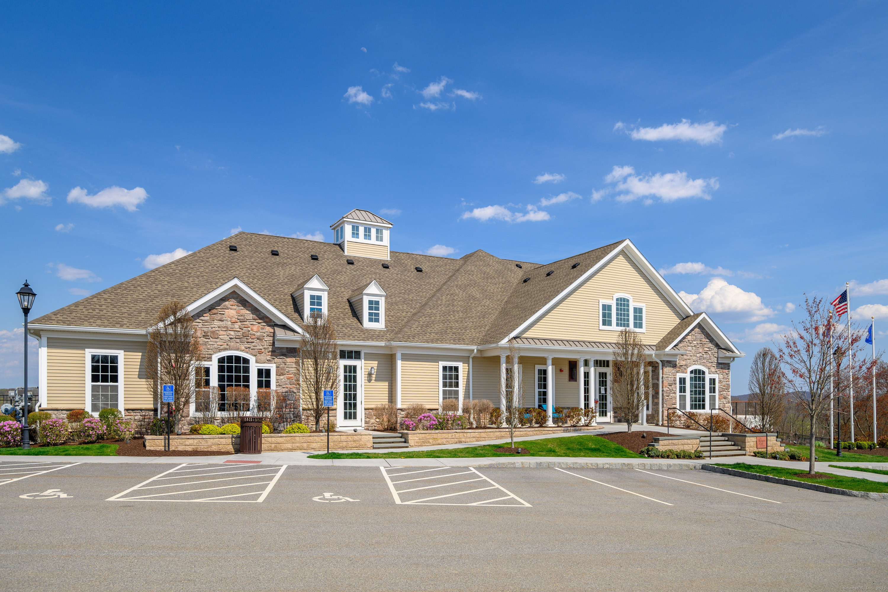 8 Brentwood Circle 8