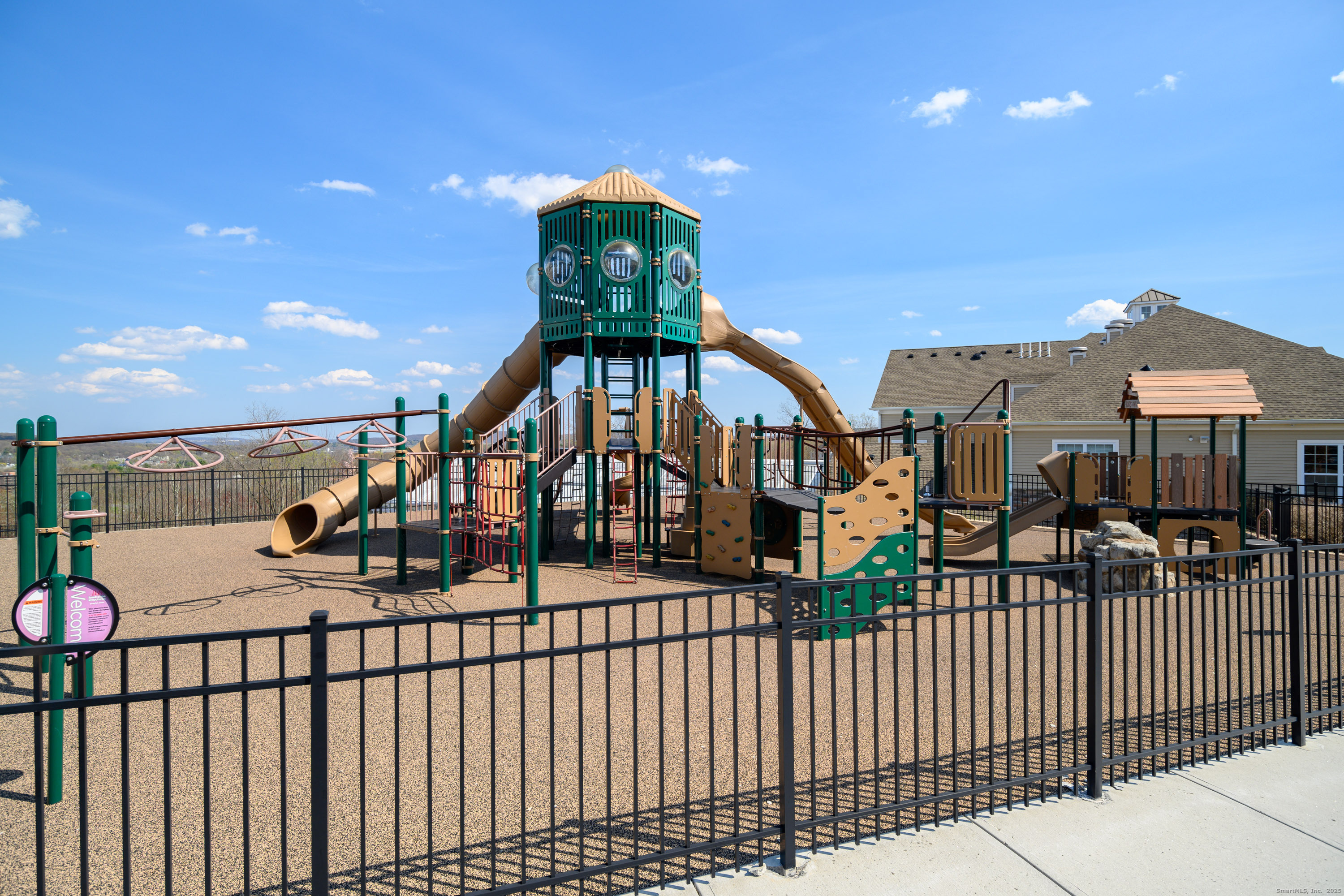 8 Brentwood Circle 8