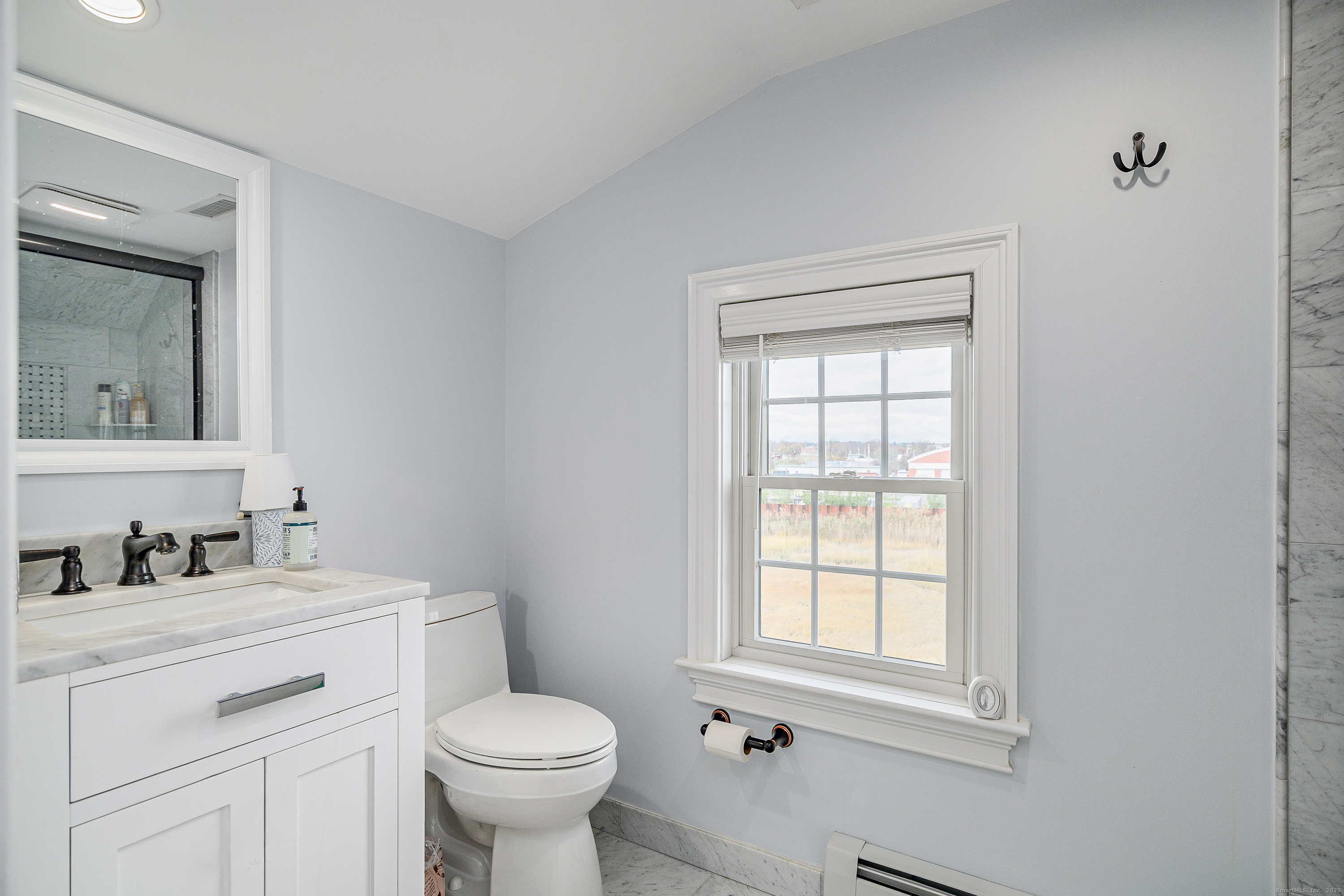 1140 Fairfield Beach Road