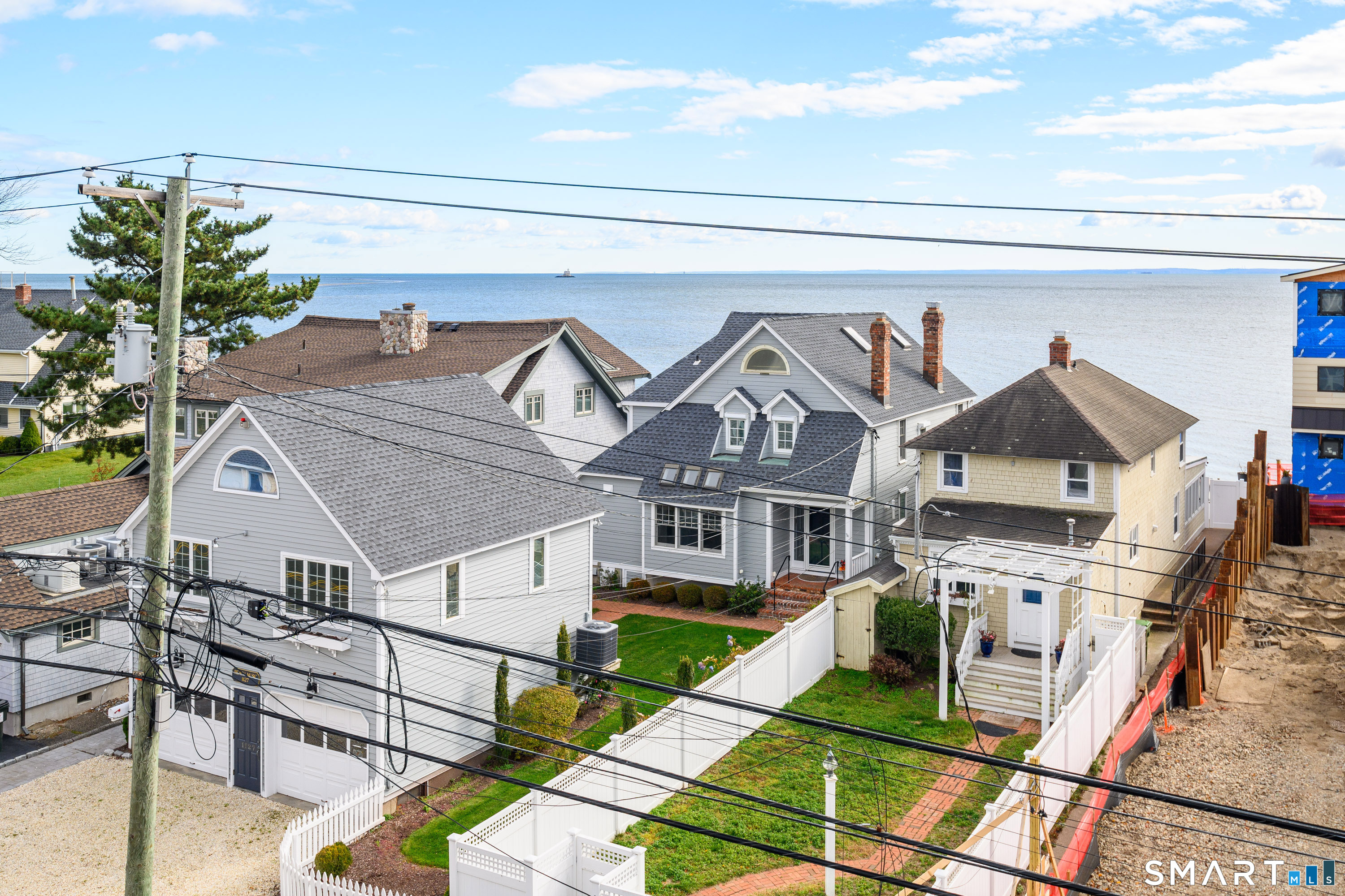 1140 Fairfield Beach Road