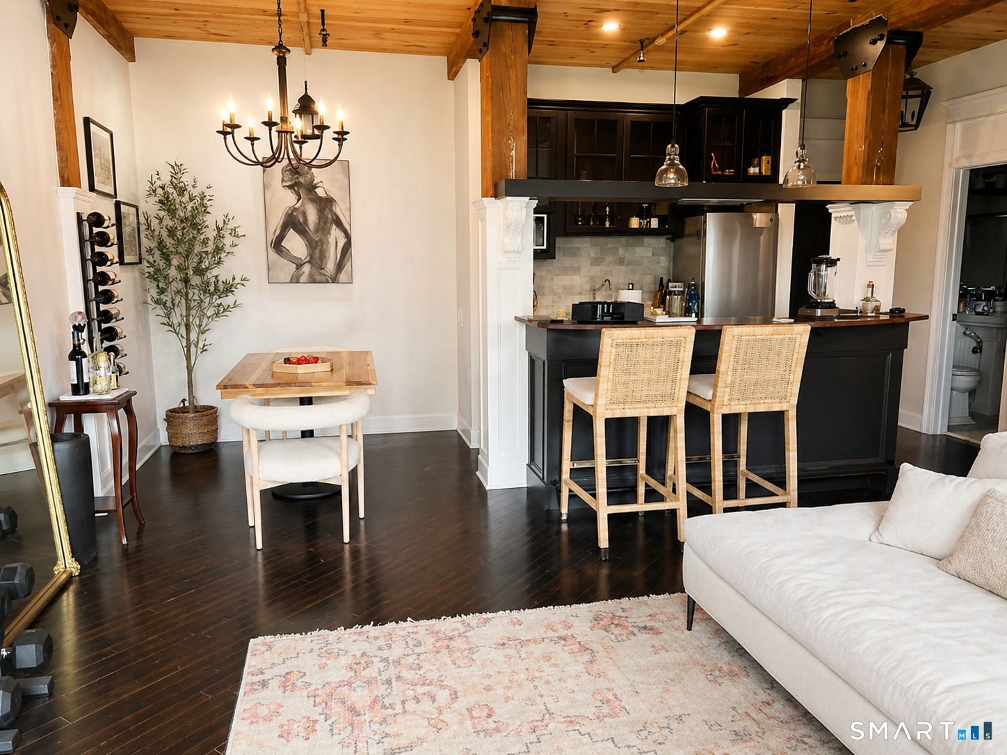 222 Williams Street East 228
