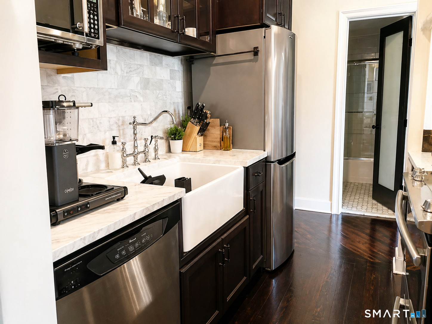222 Williams Street East 228