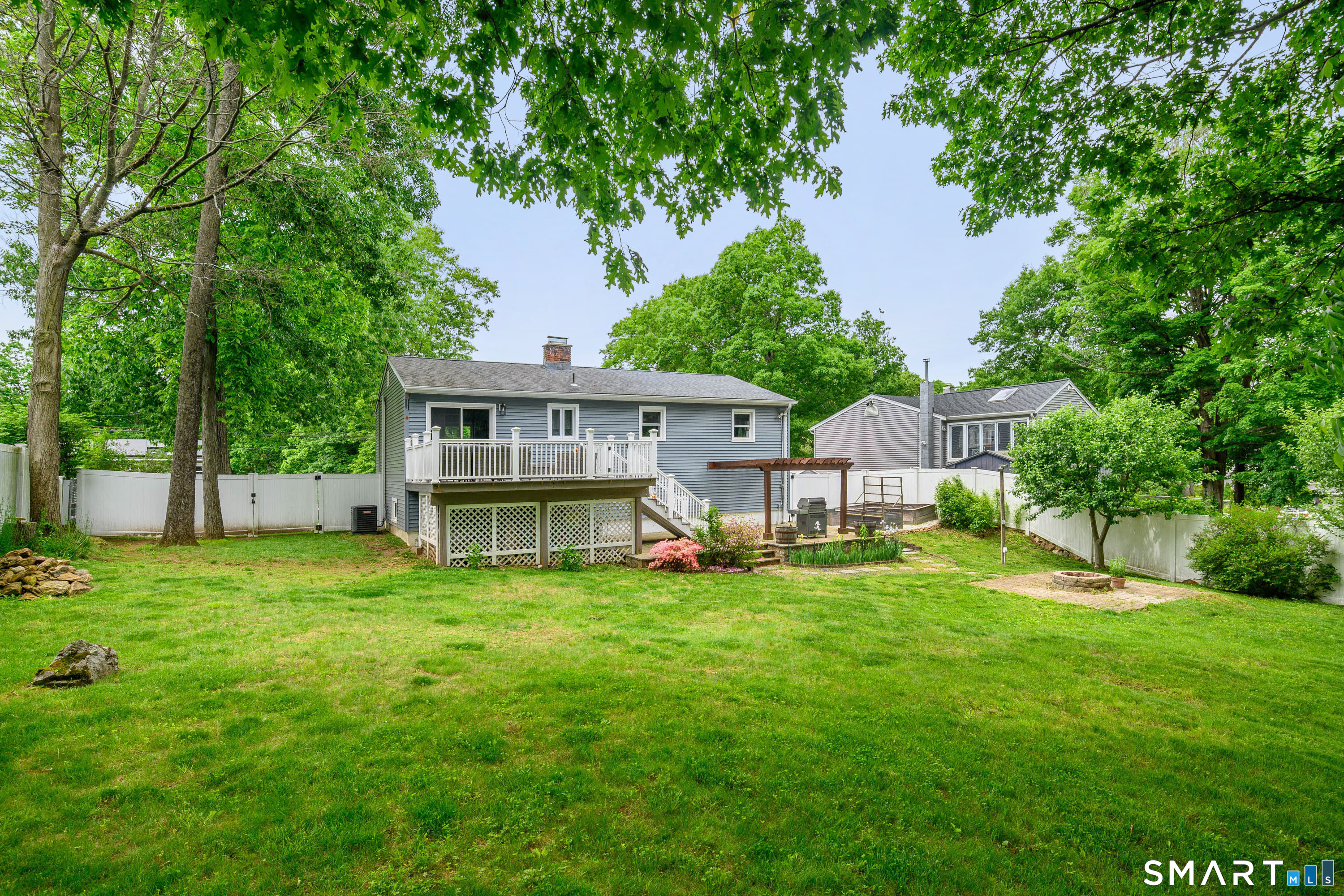 26 Pleasant Street