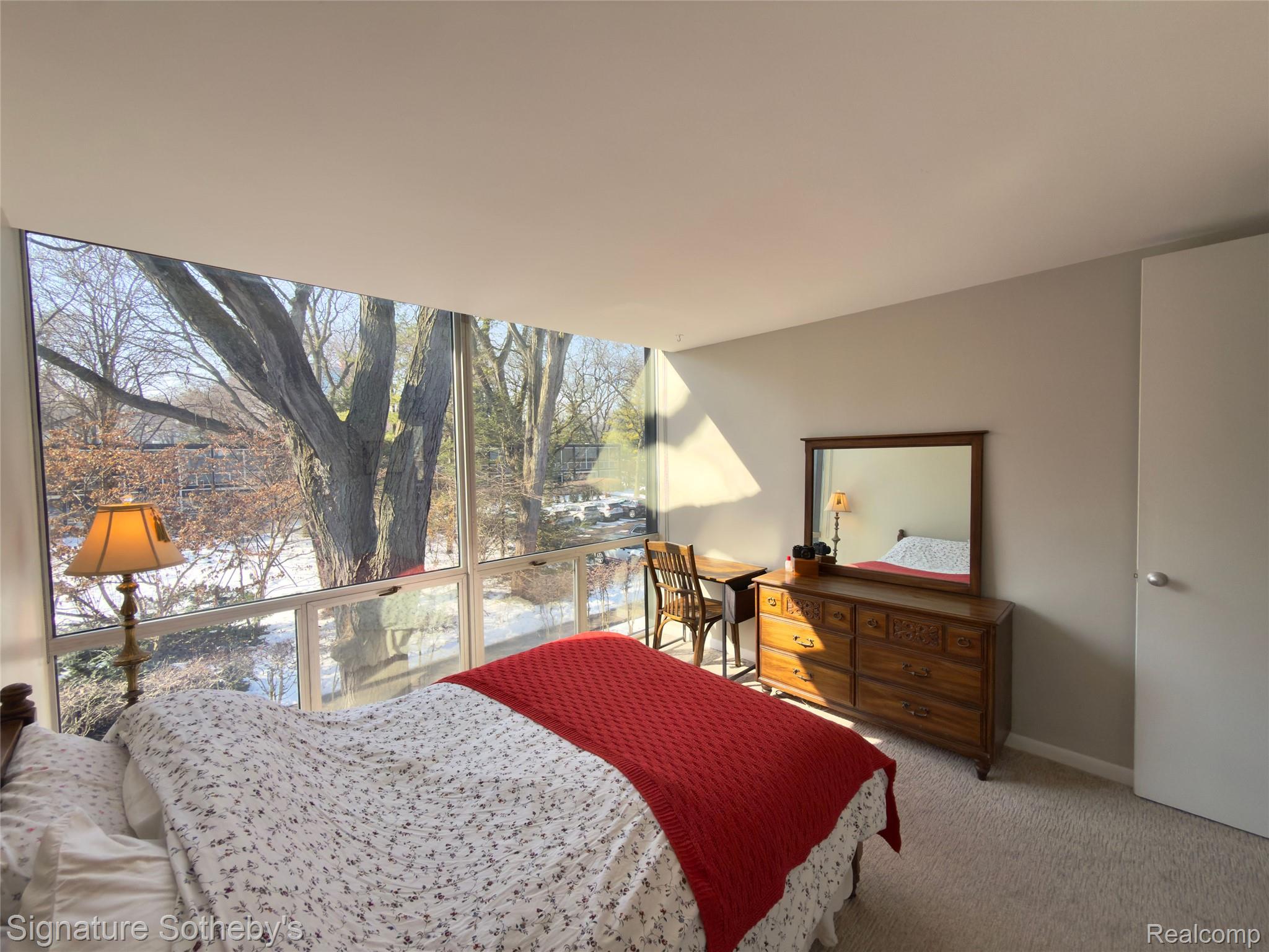 1414 Joliet Place