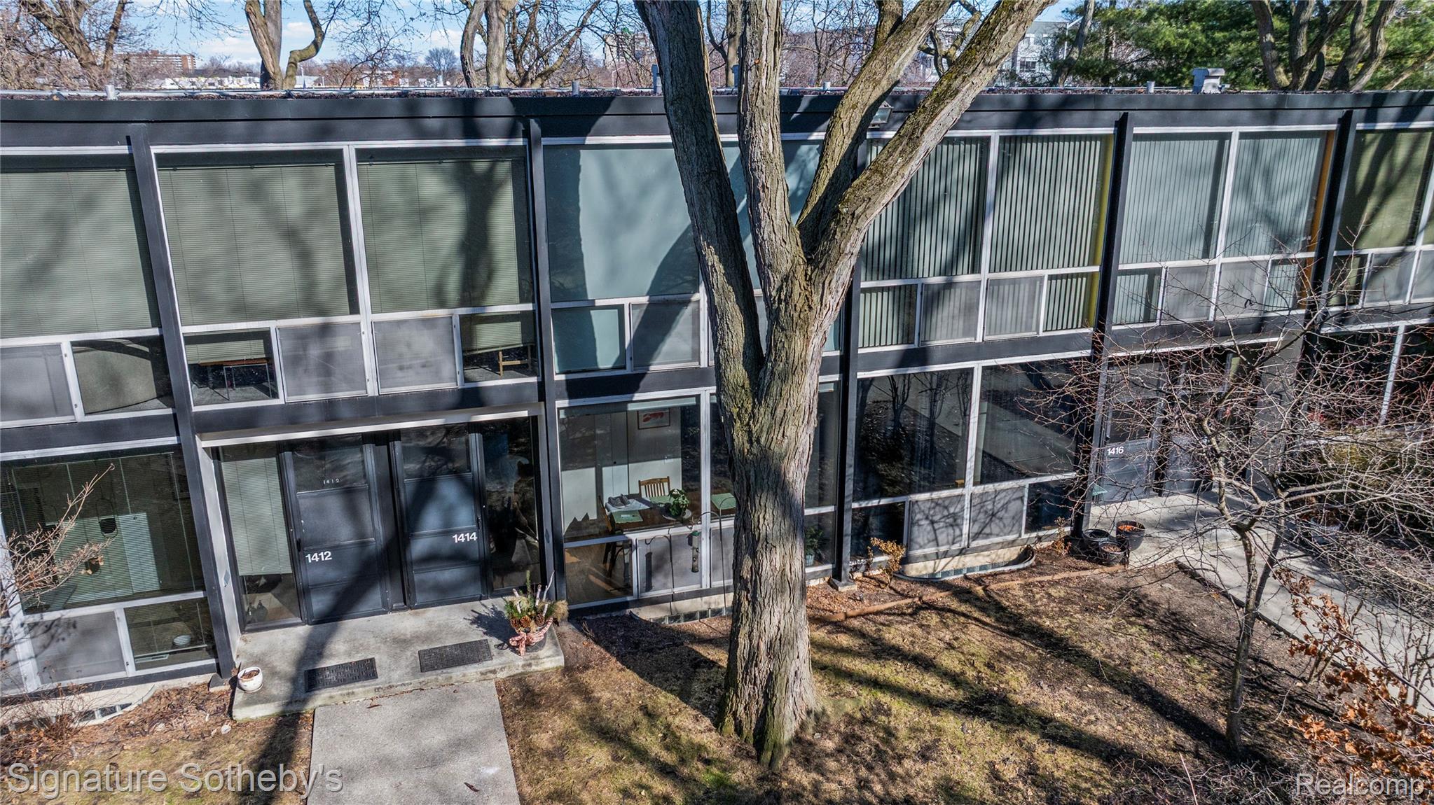 1414 Joliet Place