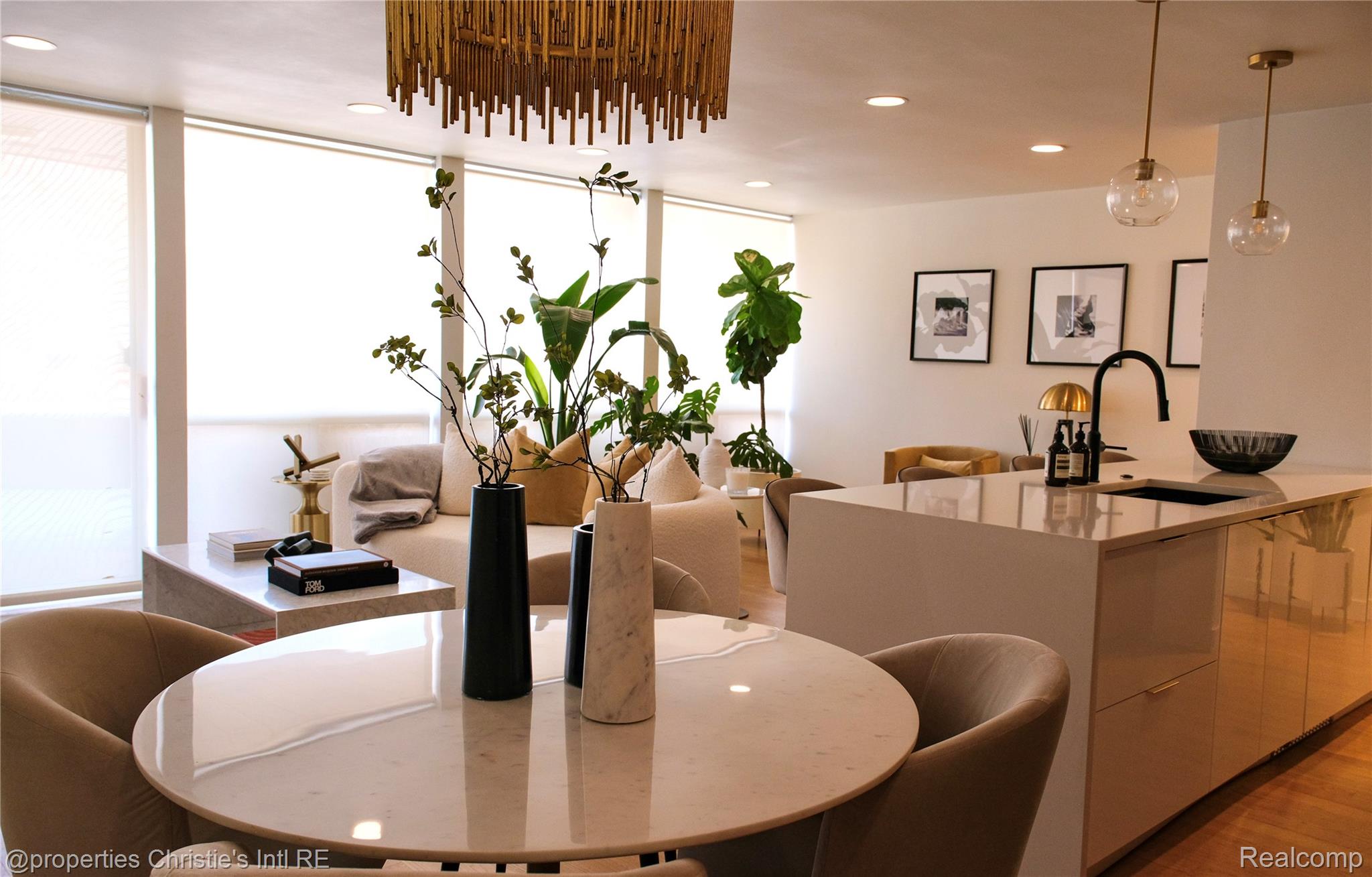 1929 ORLEANS Street 3