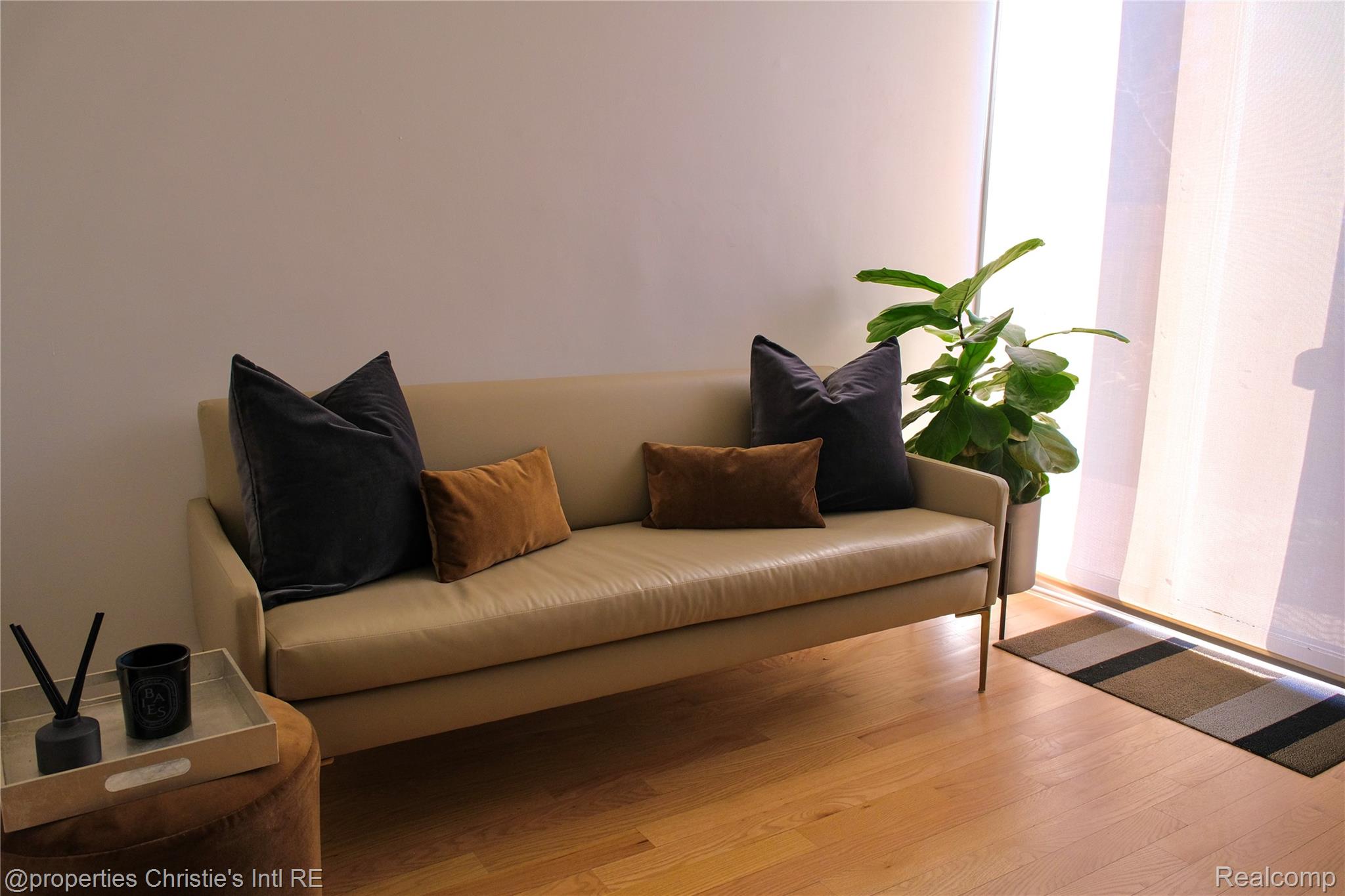 1929 ORLEANS Street 3