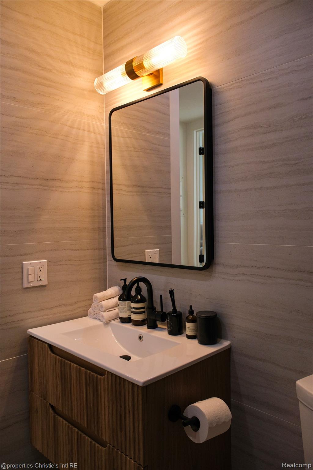 1929 ORLEANS Street 3