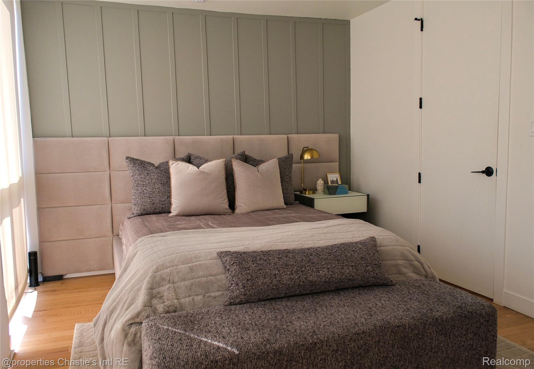 1929 ORLEANS Street 3