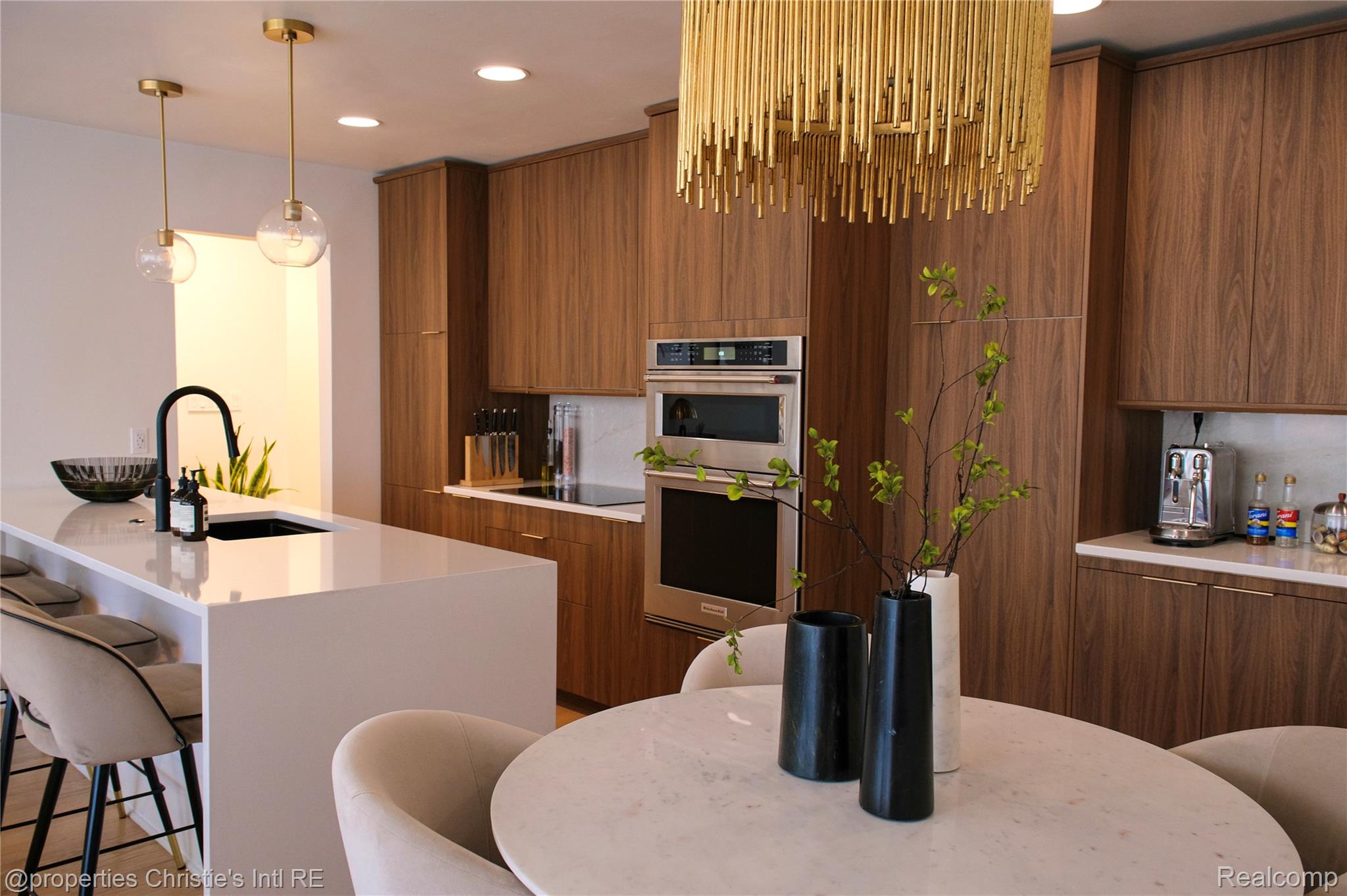 1929 ORLEANS Street 3