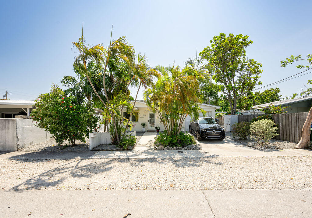 1724 Bahama Drive